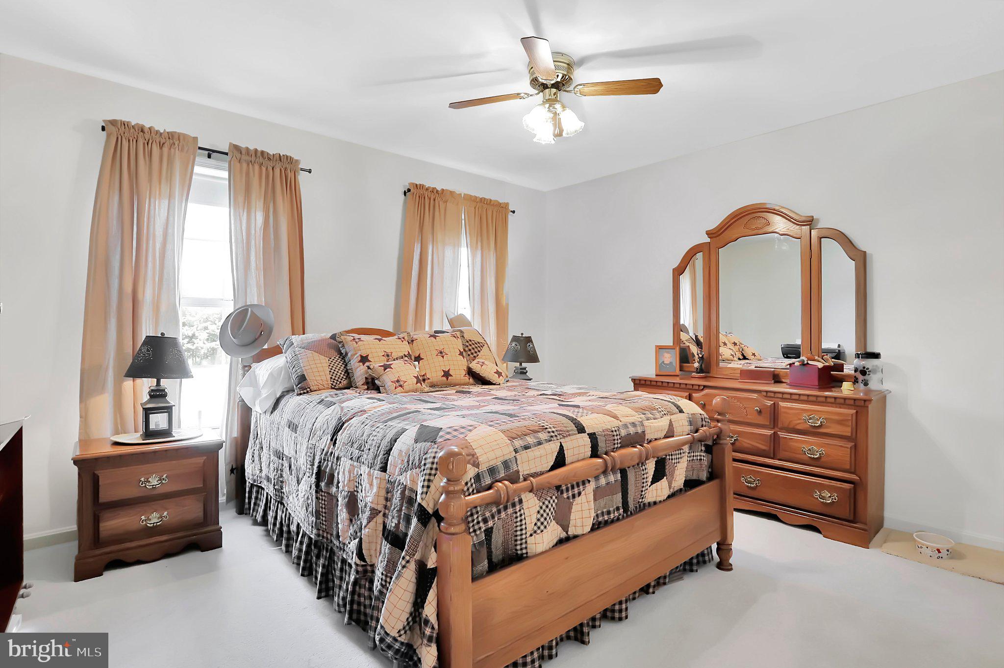 FOXLEIGH MEADOWS - Residential