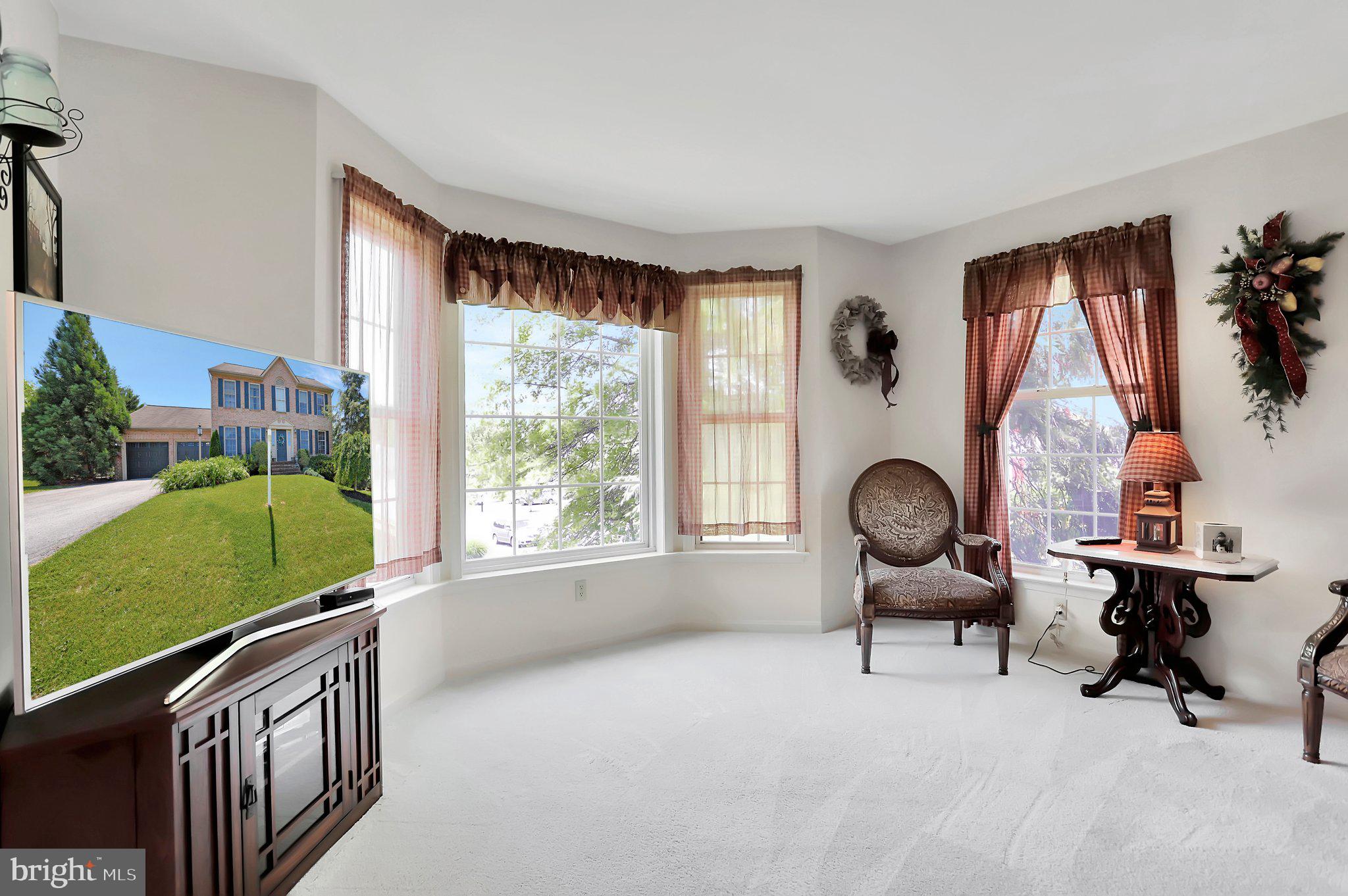 FOXLEIGH MEADOWS - Residential