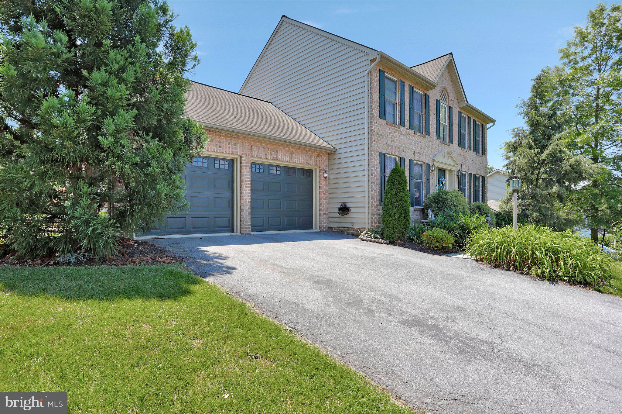 FOXLEIGH MEADOWS - Residential