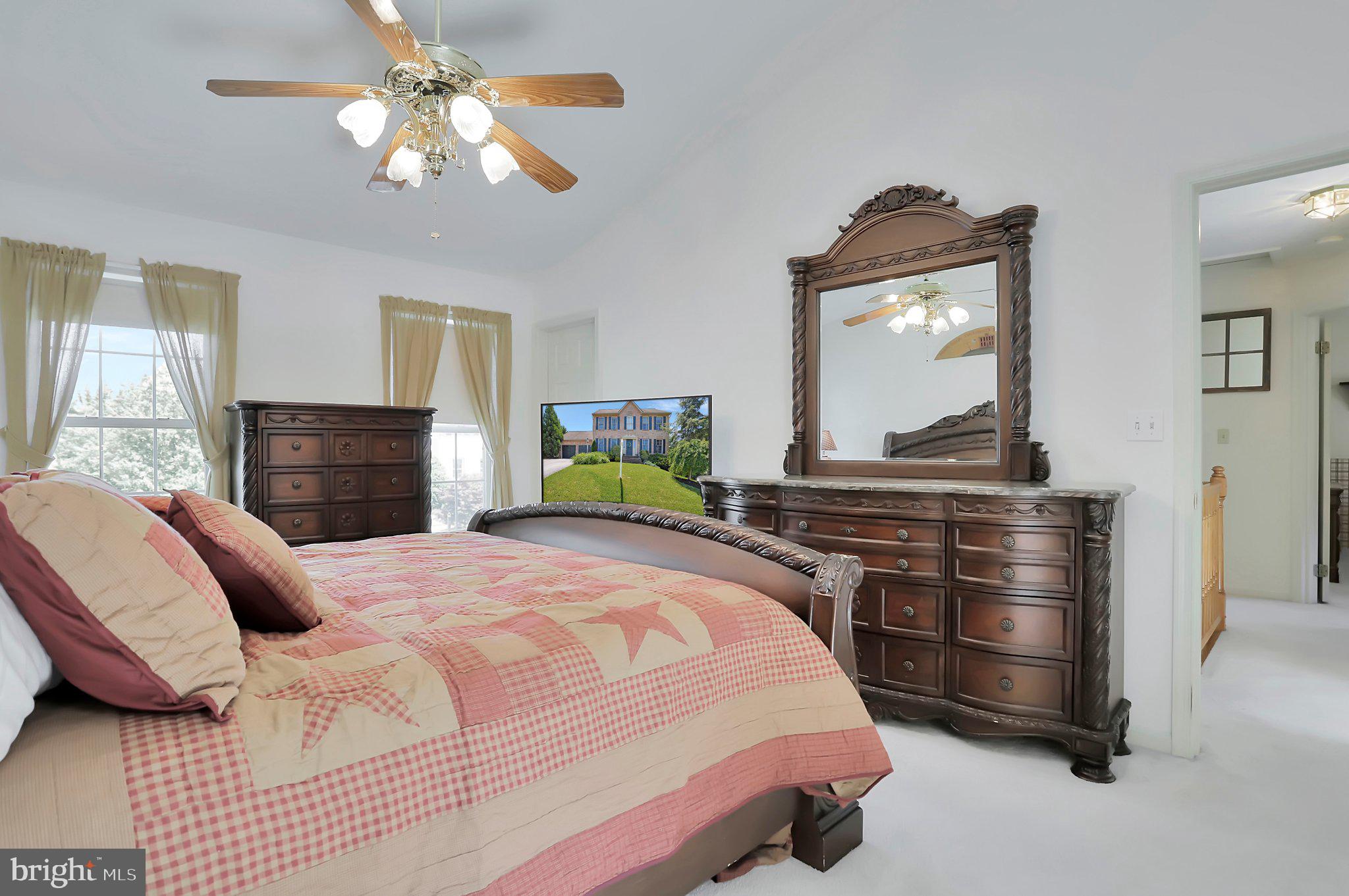 FOXLEIGH MEADOWS - Residential