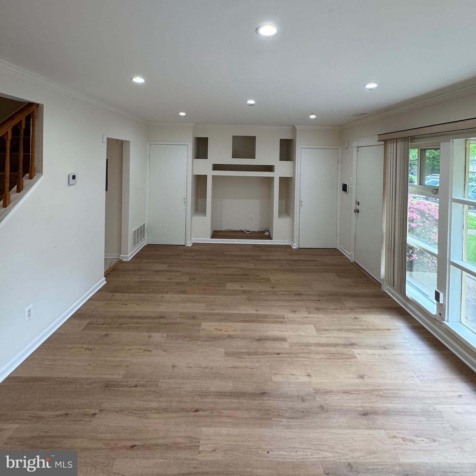 4463 FOREST GLEN COURT 4463