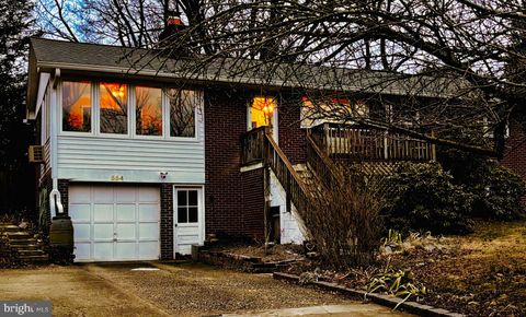 554 ORCHARD STREET NW VIENNA VA 22180