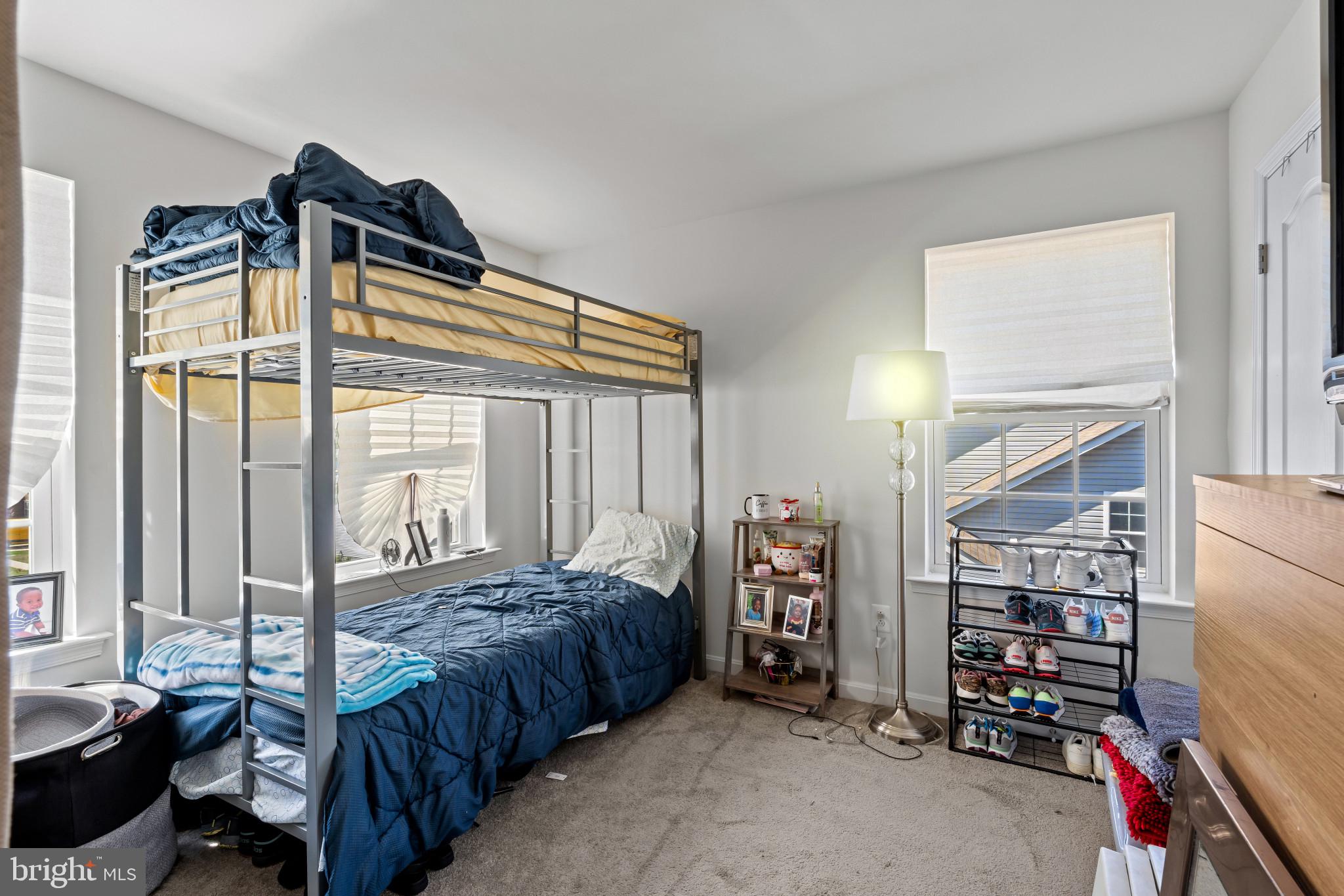 WINDSOR MANOR - Residential