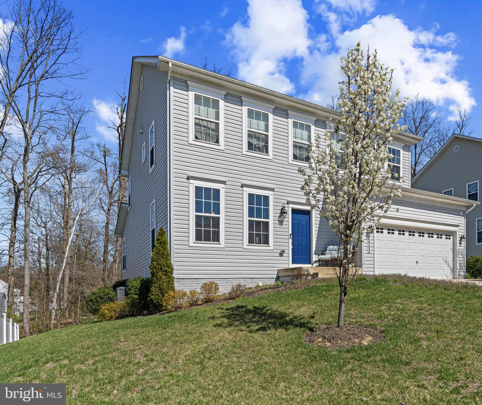 WINDSOR MANOR - Residential