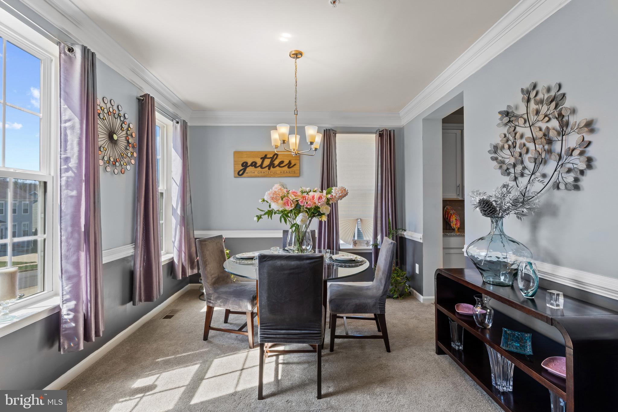 WINDSOR MANOR - Residential