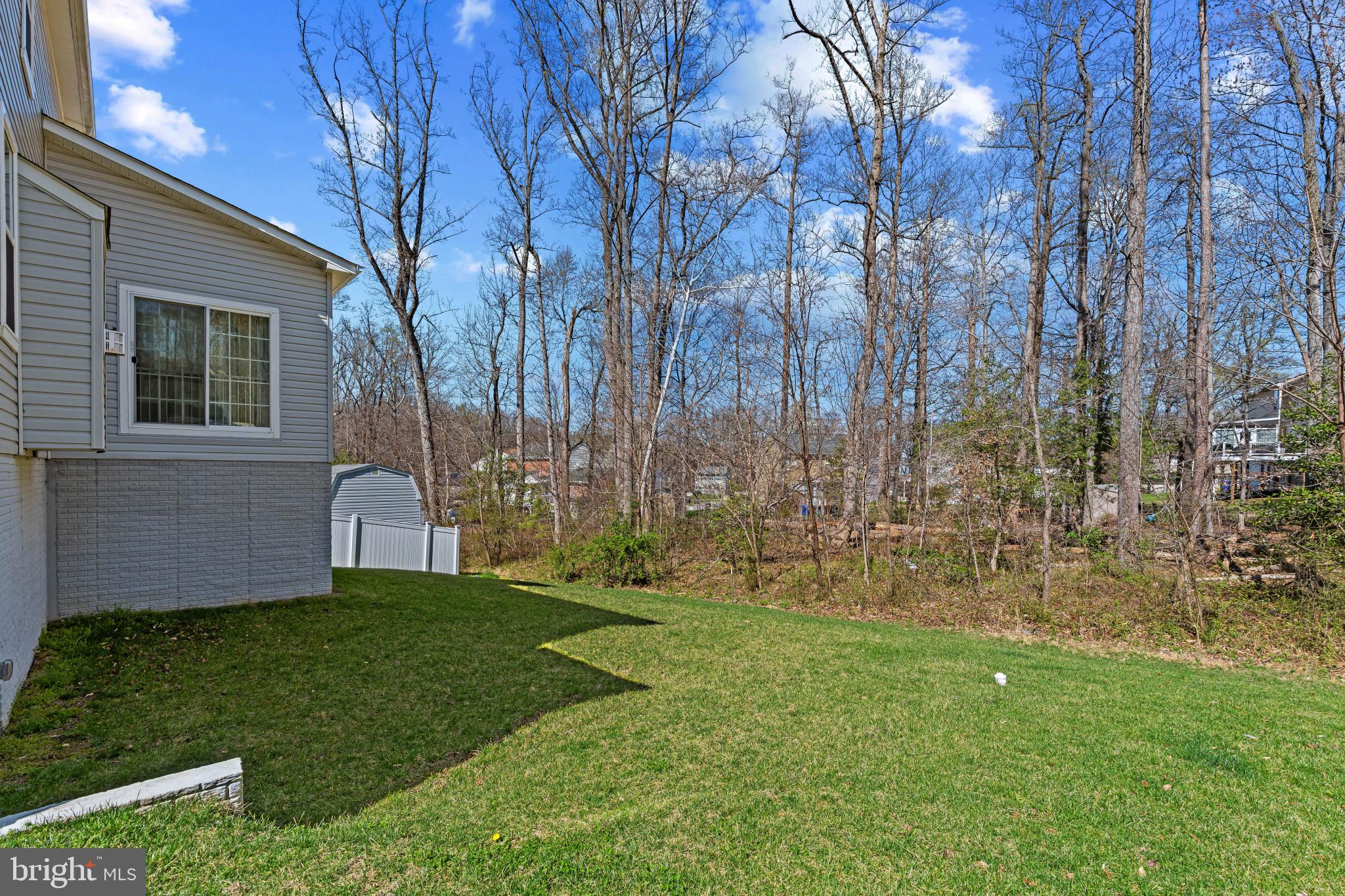 WINDSOR MANOR - Residential