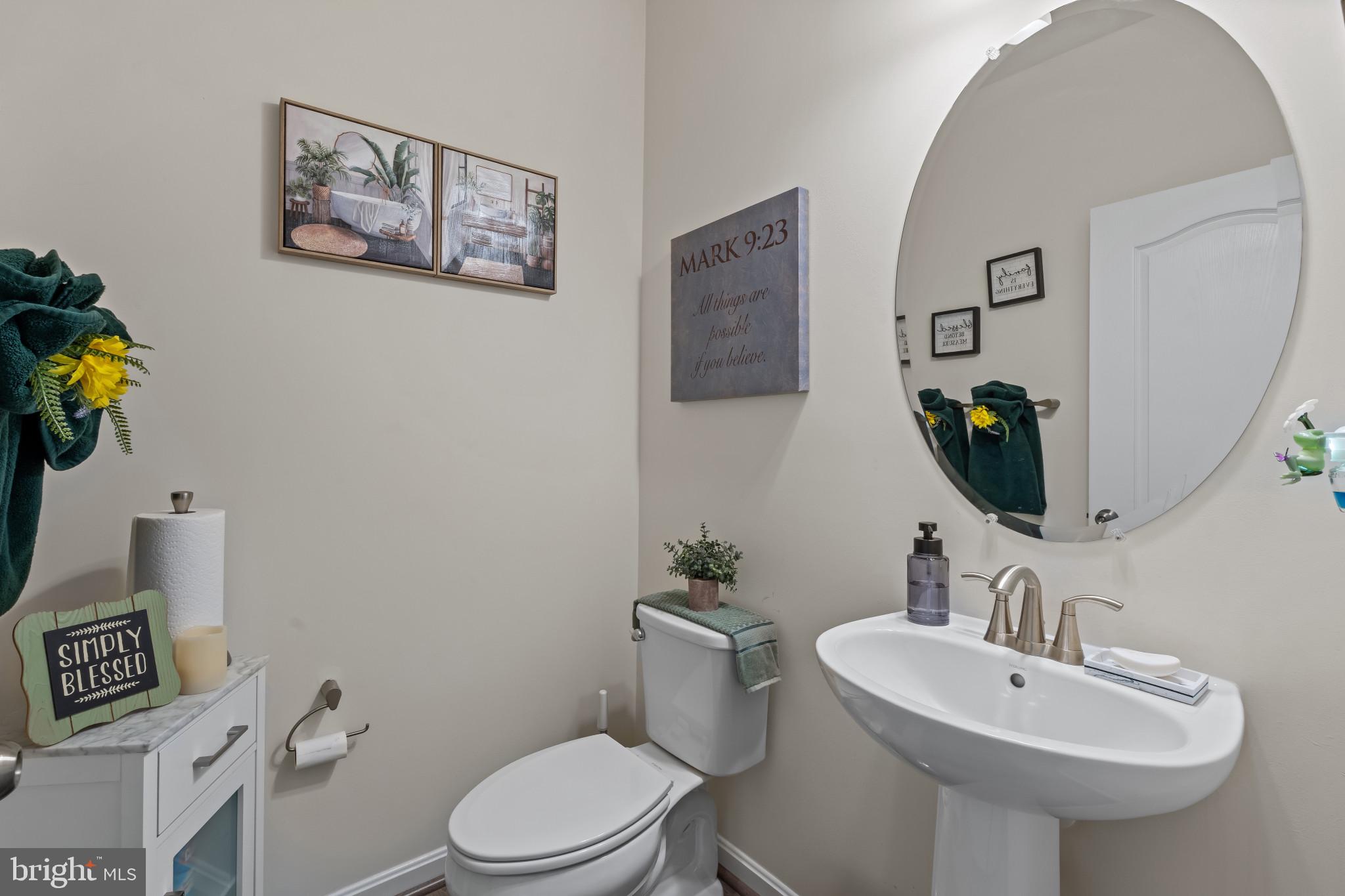 WINDSOR MANOR - Residential