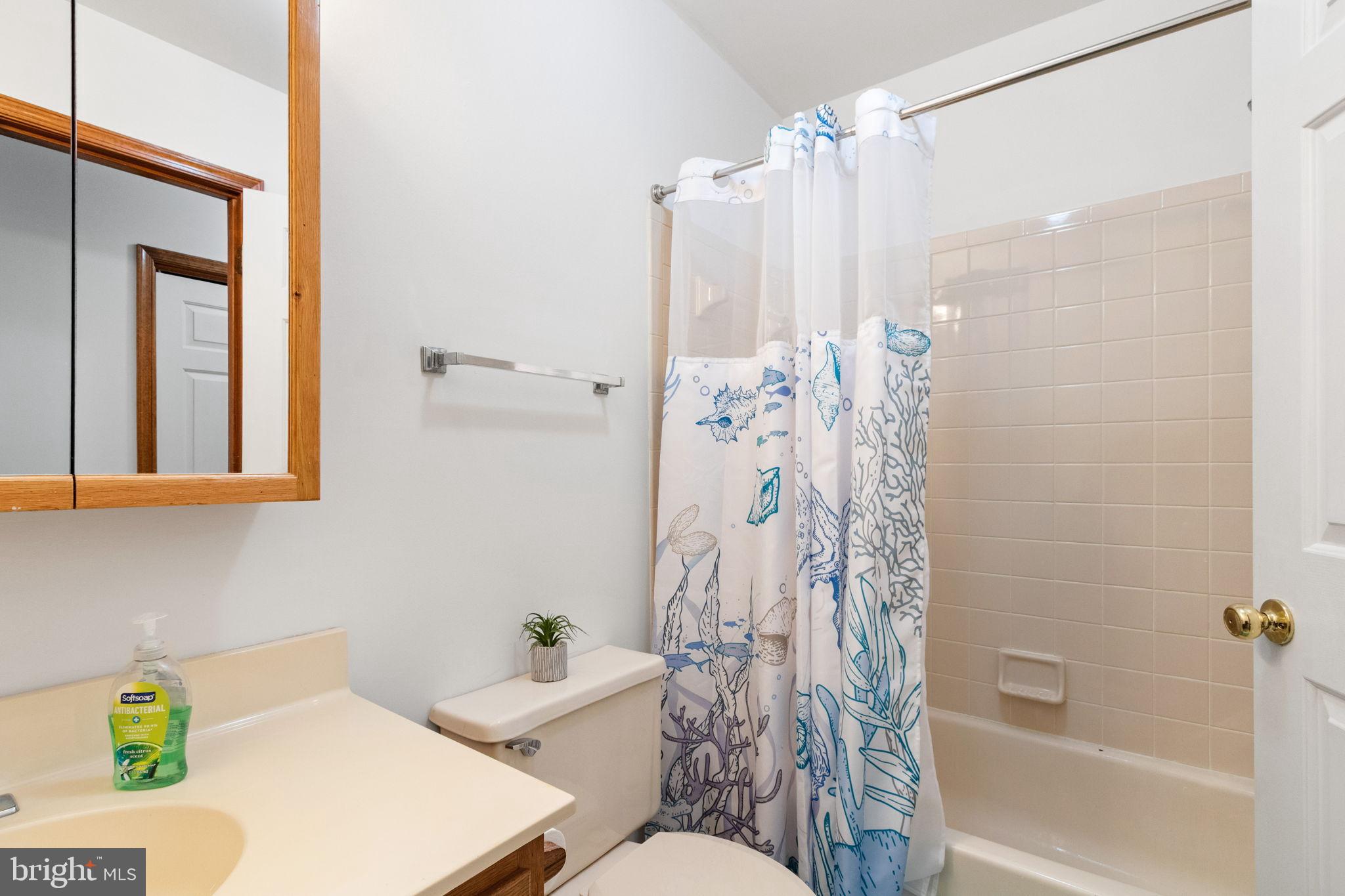 HOLLEYBROOKE/COBBLESTONE - Residential