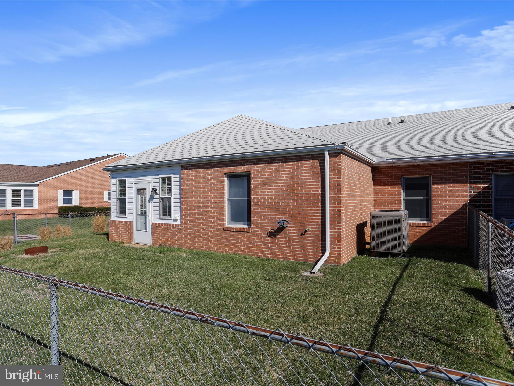 SOUTH POINTE - Residential