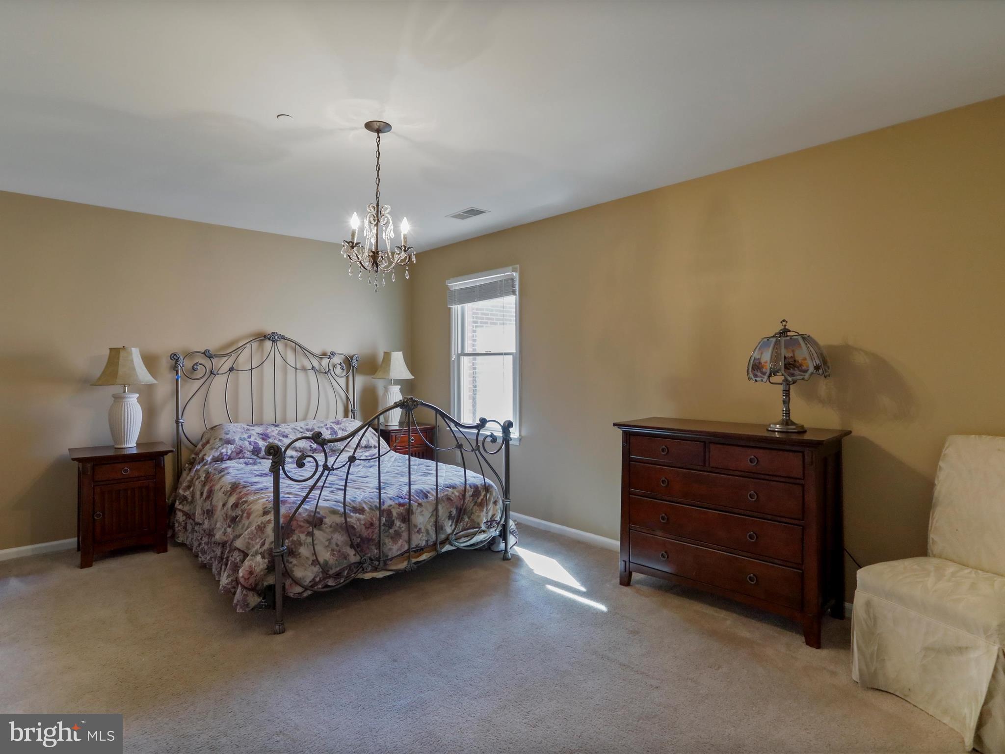 SOUTH POINTE - Residential