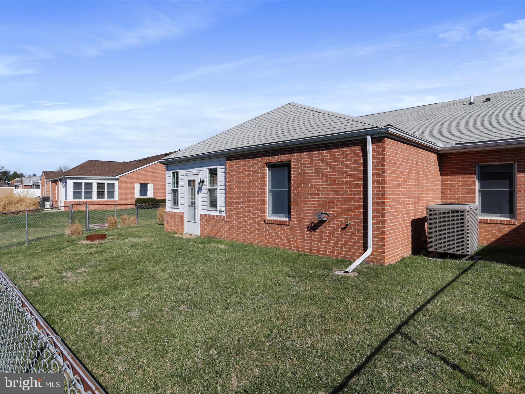 SOUTH POINTE - Residential