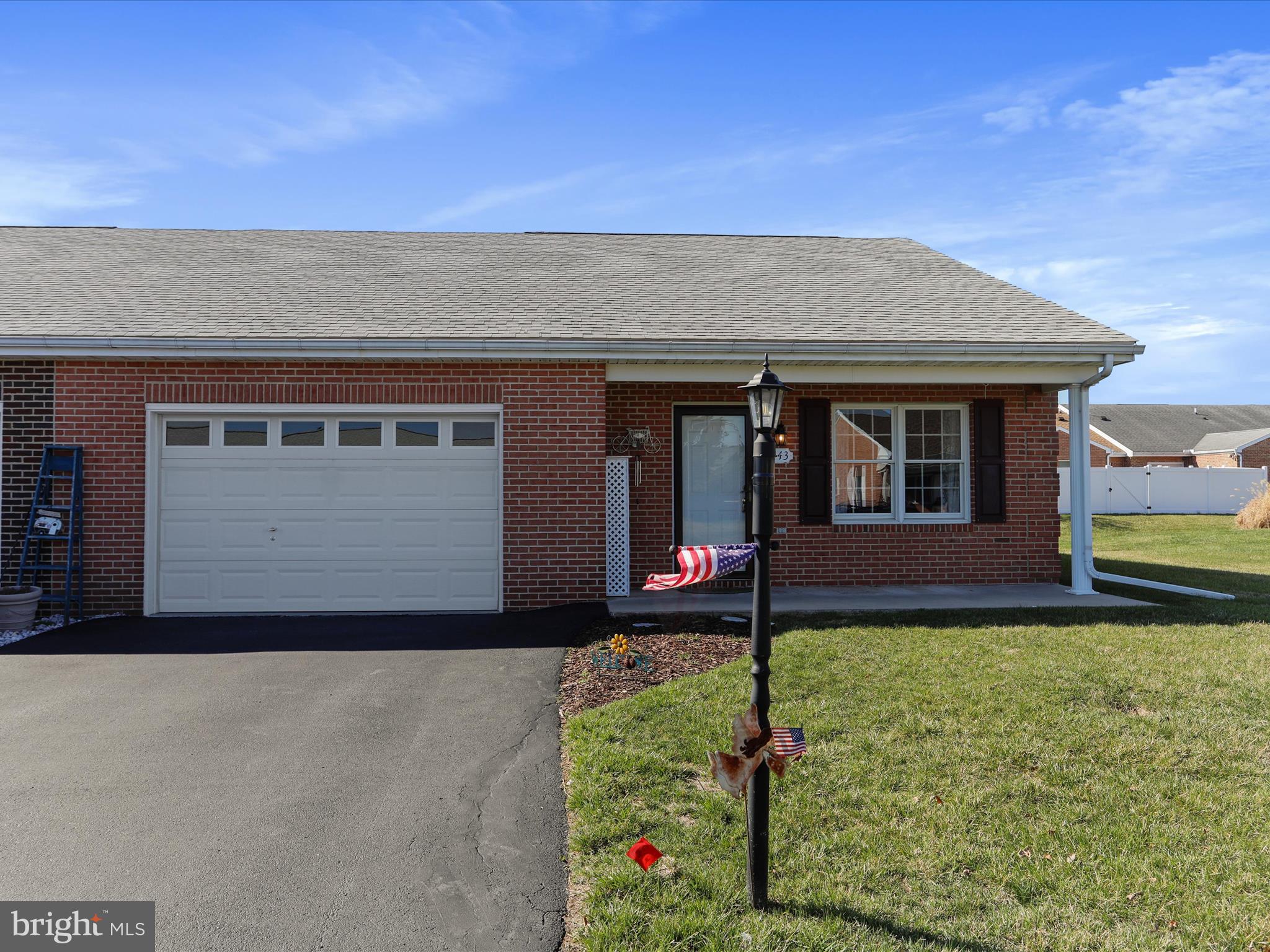 SOUTH POINTE - Residential