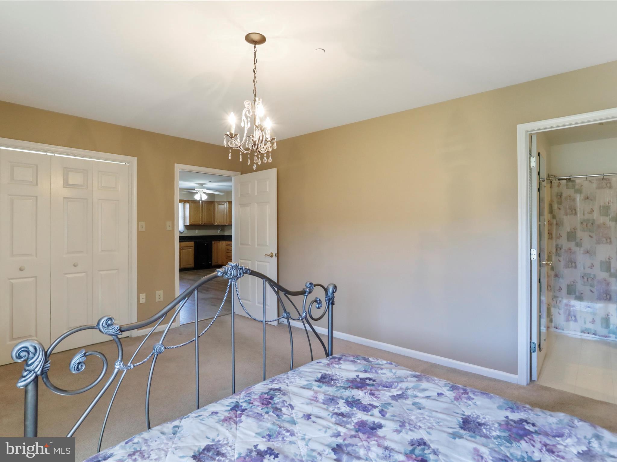 SOUTH POINTE - Residential