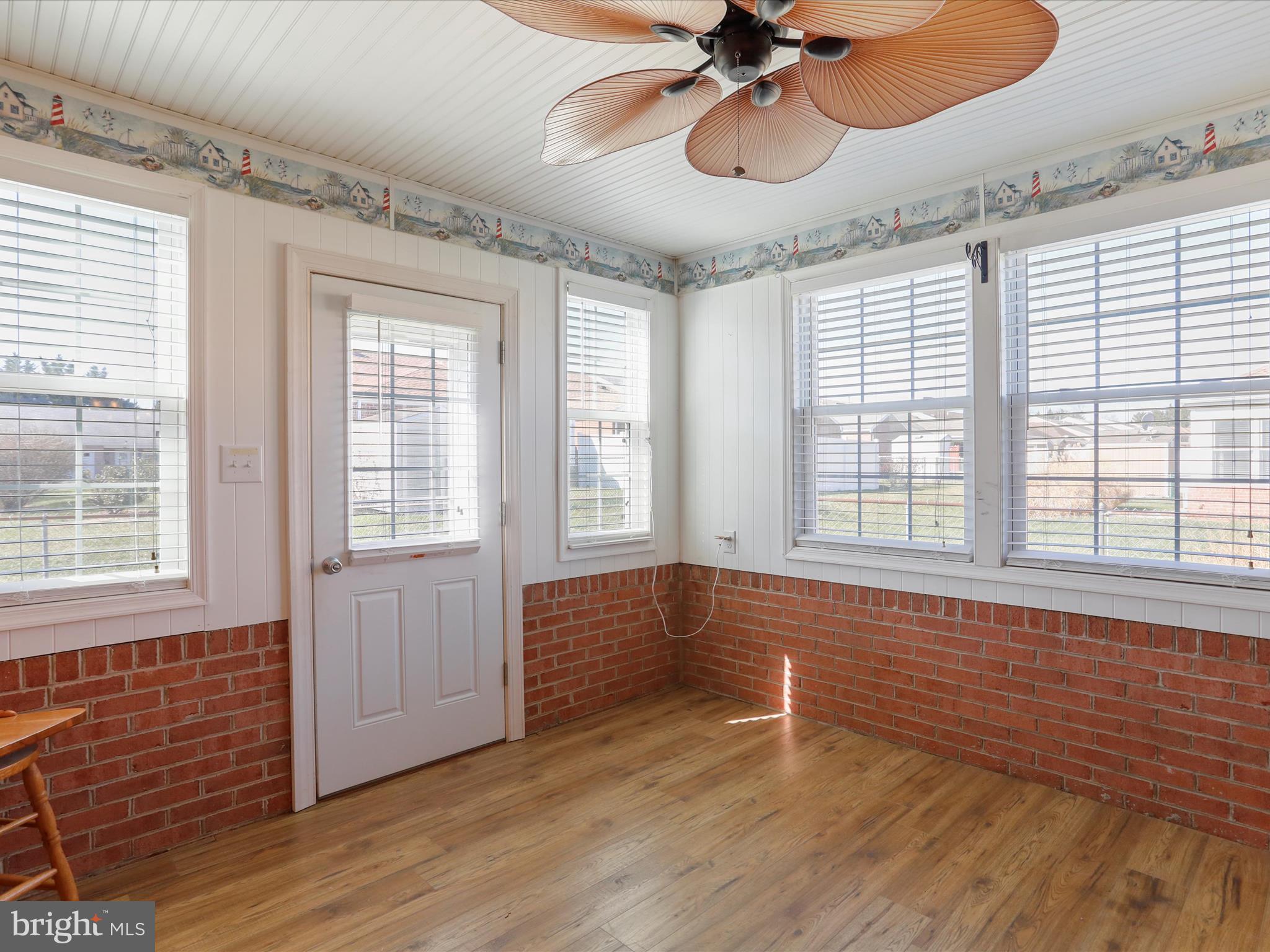 SOUTH POINTE - Residential