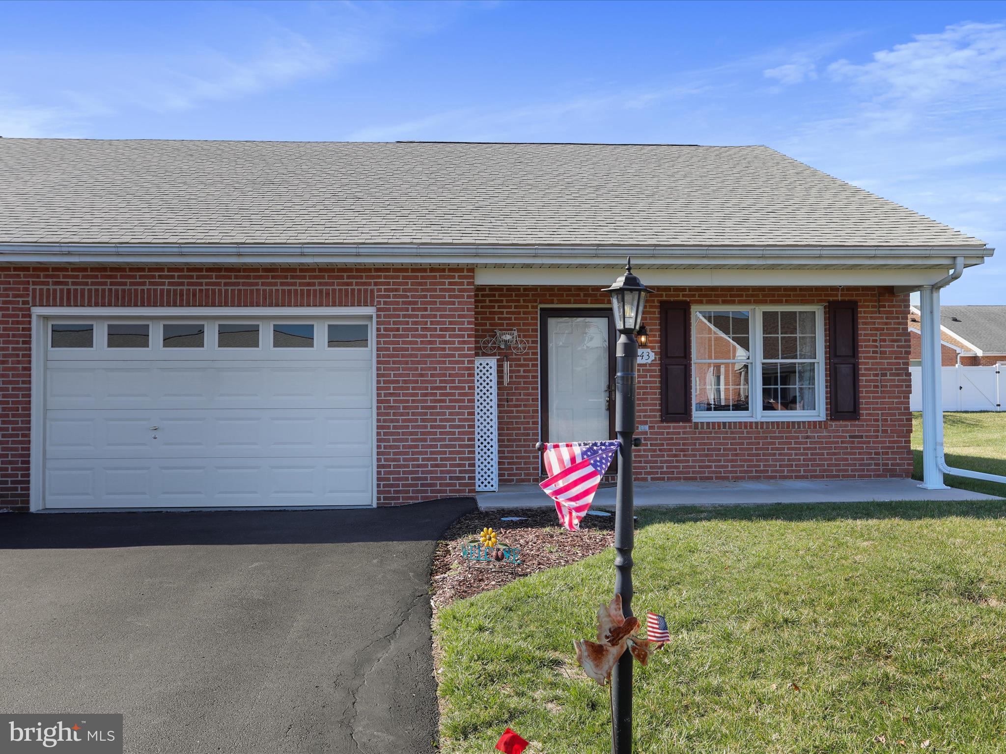 SOUTH POINTE - Residential