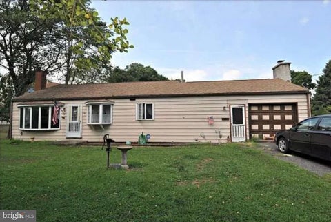 Homes For Sale - 2091 Old York Road<br/> Burlington County, BURLINGTON, NJ 08016