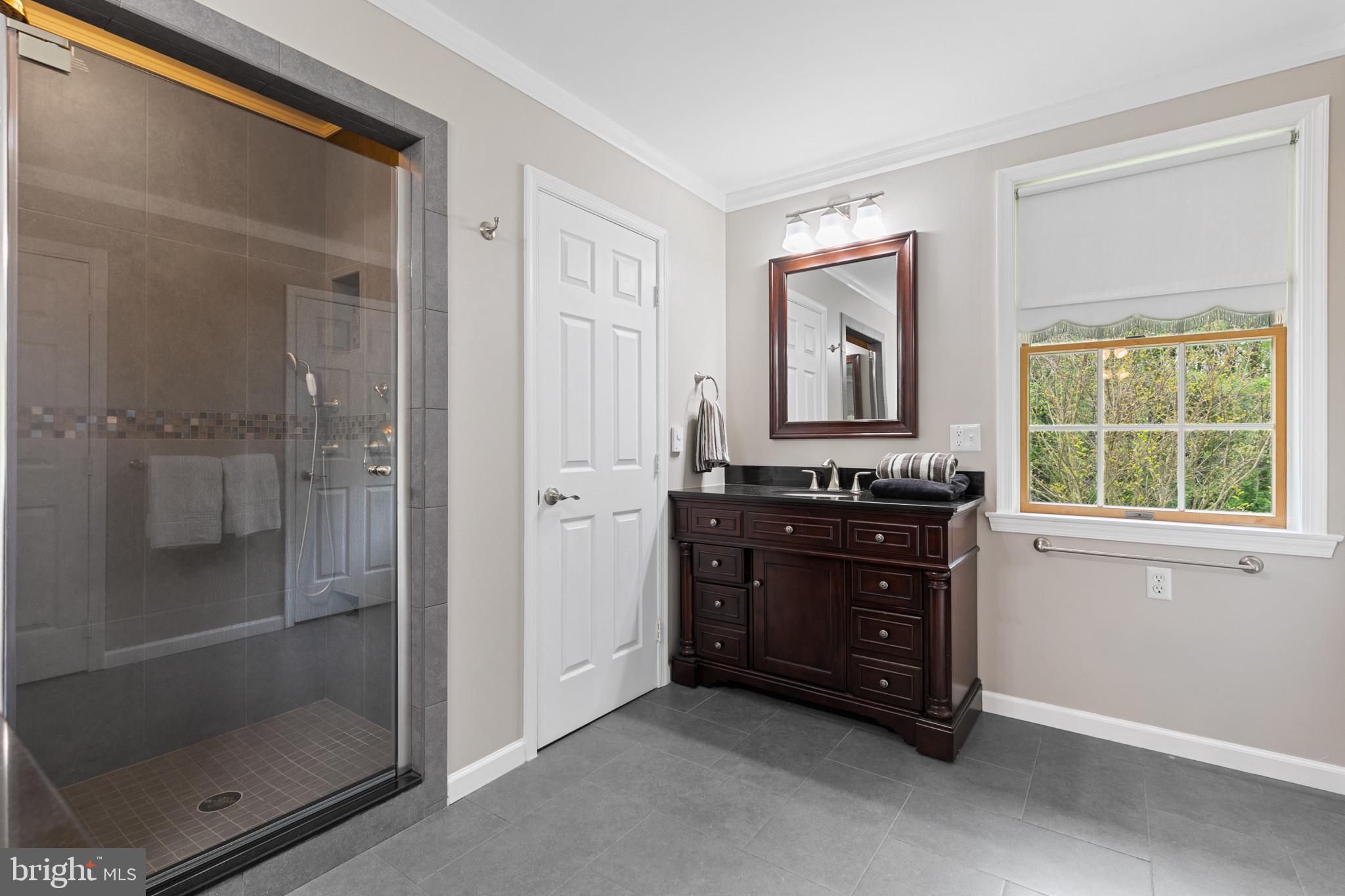 GLEN ARM - Residential