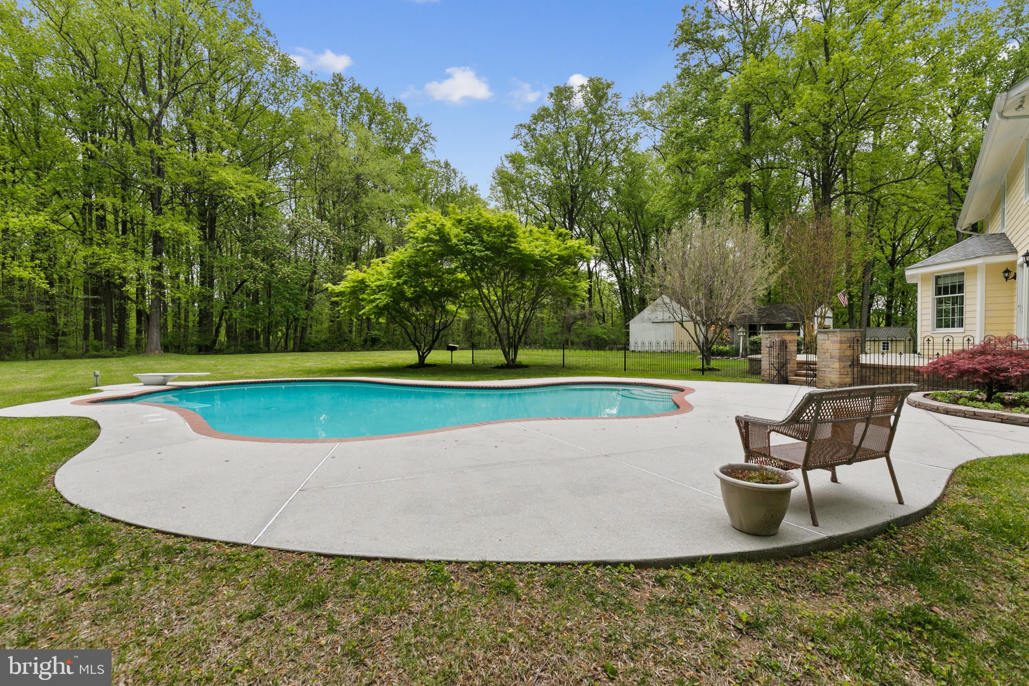 GLEN ARM - Residential