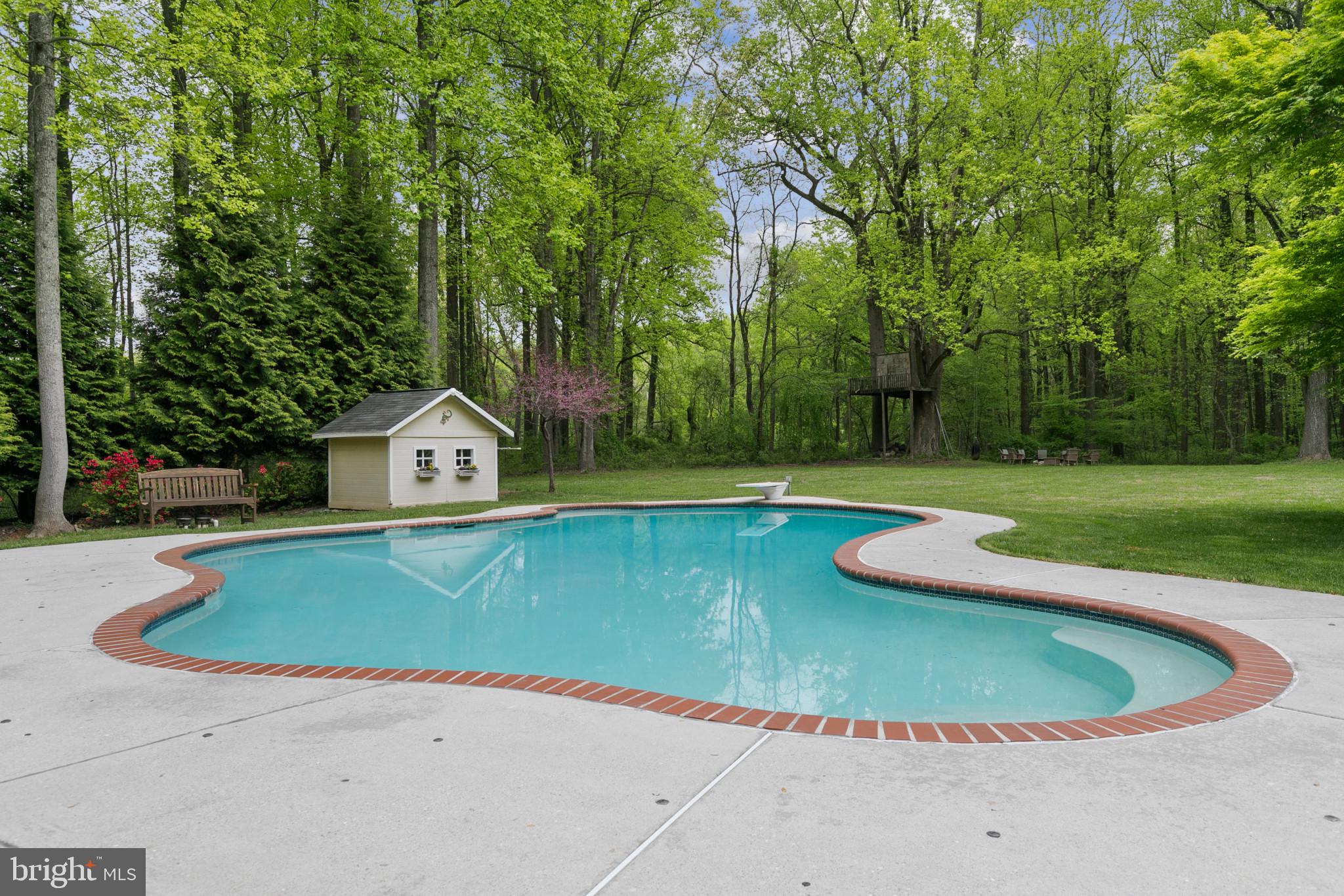 GLEN ARM - Residential