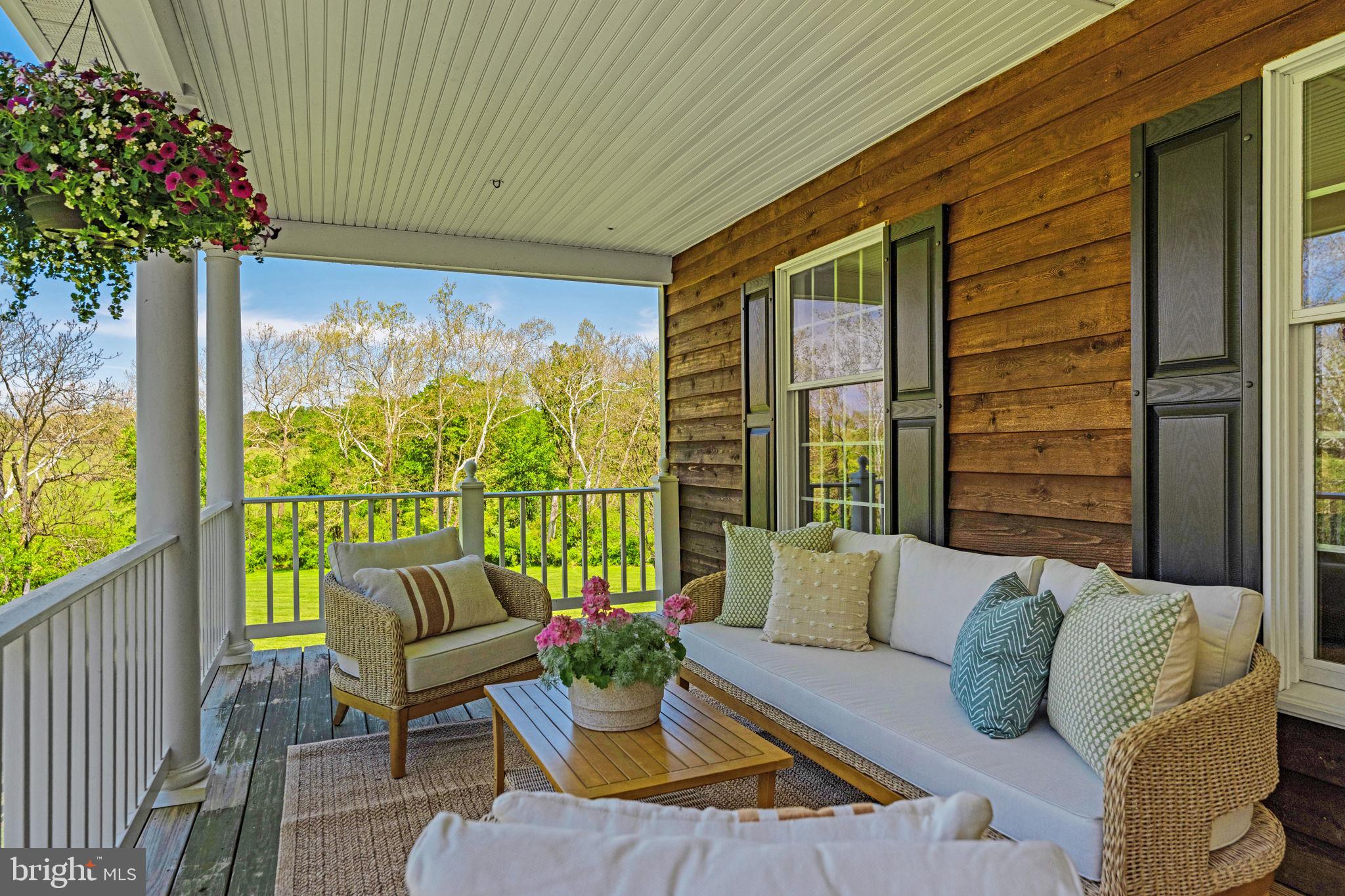 BLACK OAK - Residential
