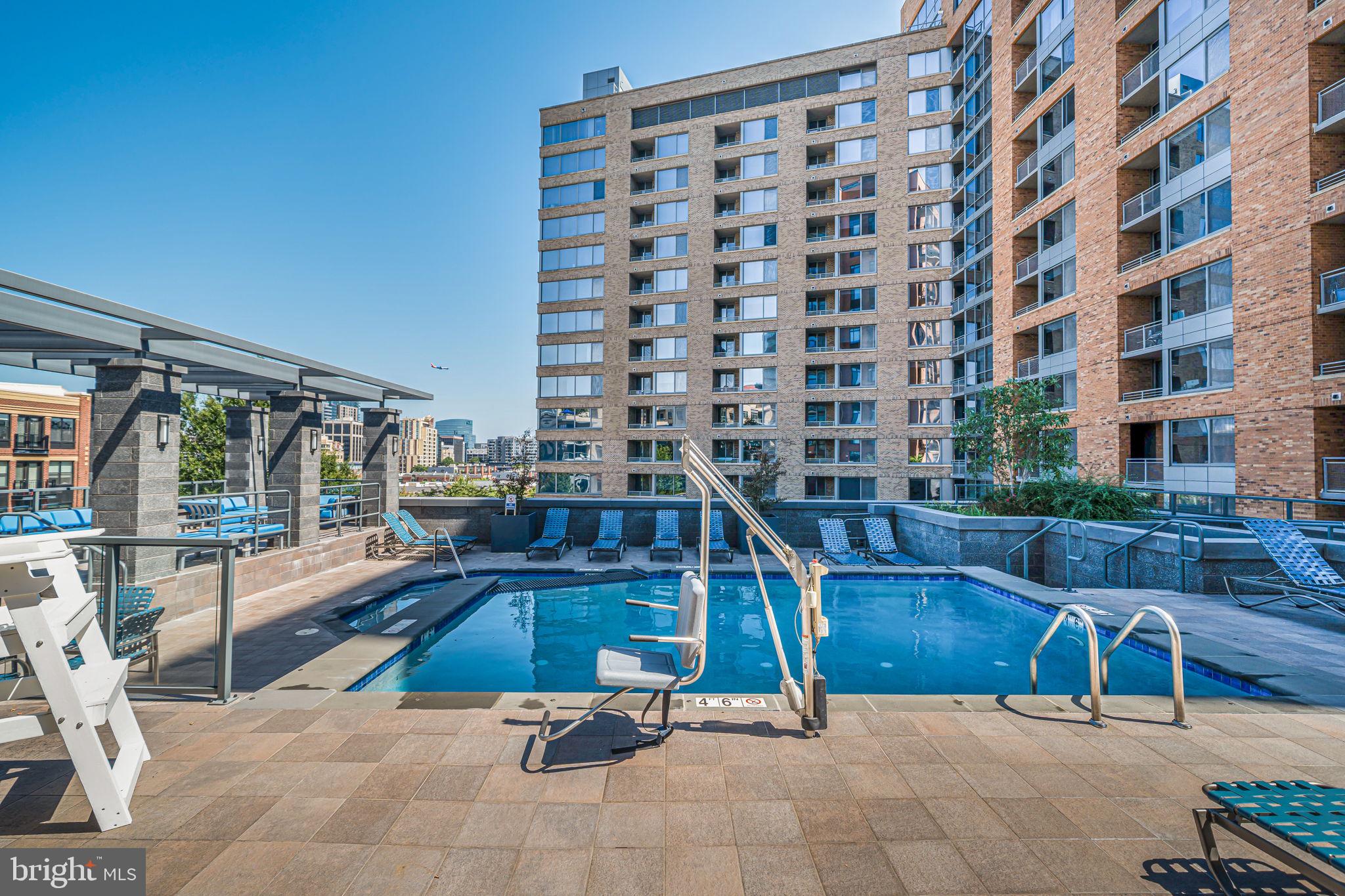 2000 CLARENDON BOULEVARD 307