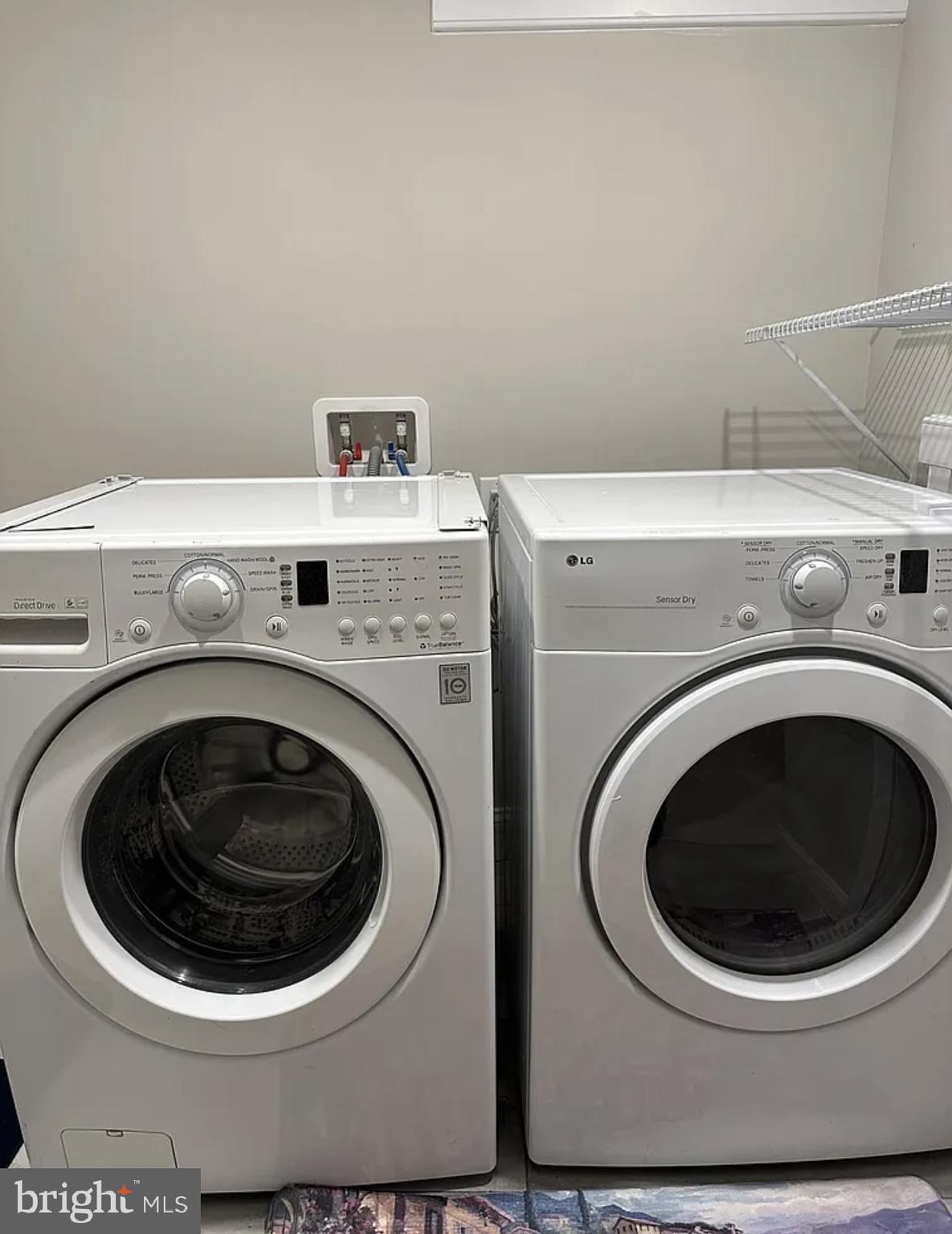 BUCKNELL MANOR - Residential Lease