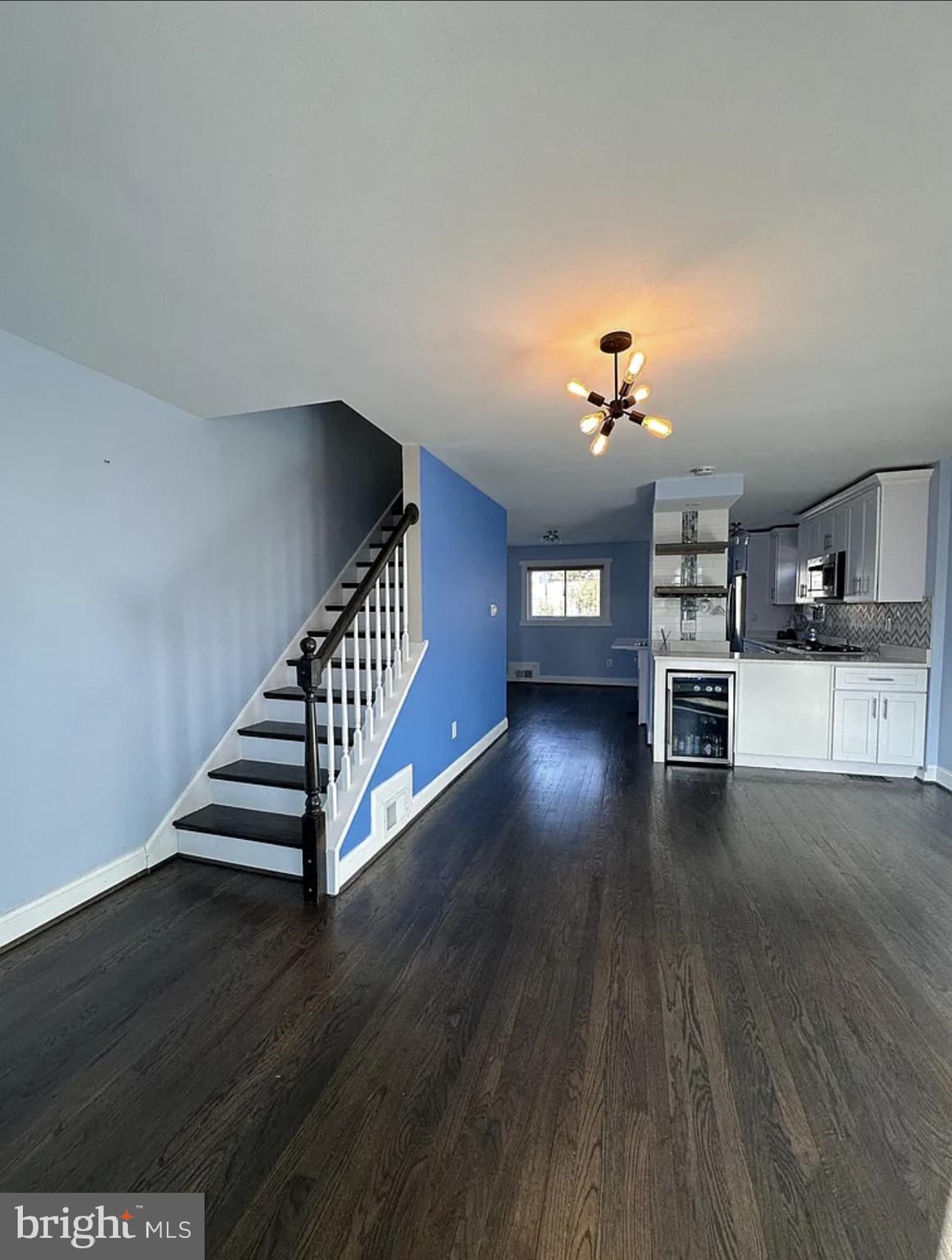 BUCKNELL MANOR - Residential Lease