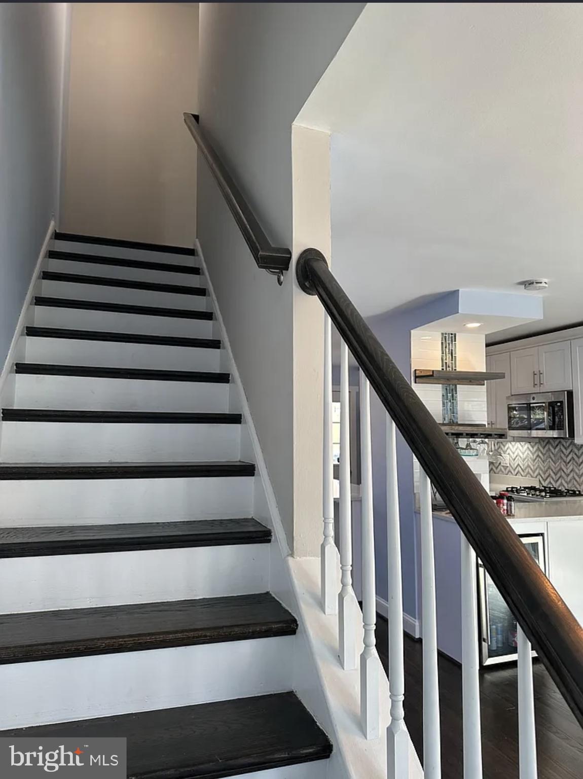 BUCKNELL MANOR - Residential Lease