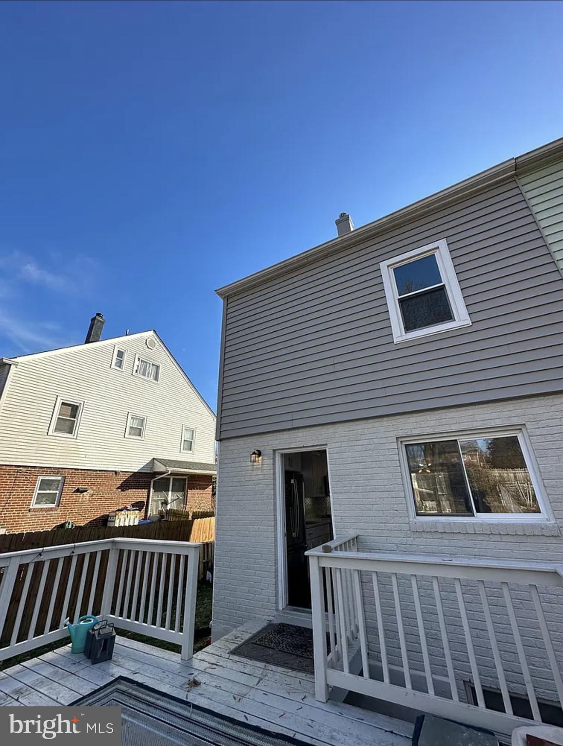 BUCKNELL MANOR - Residential Lease