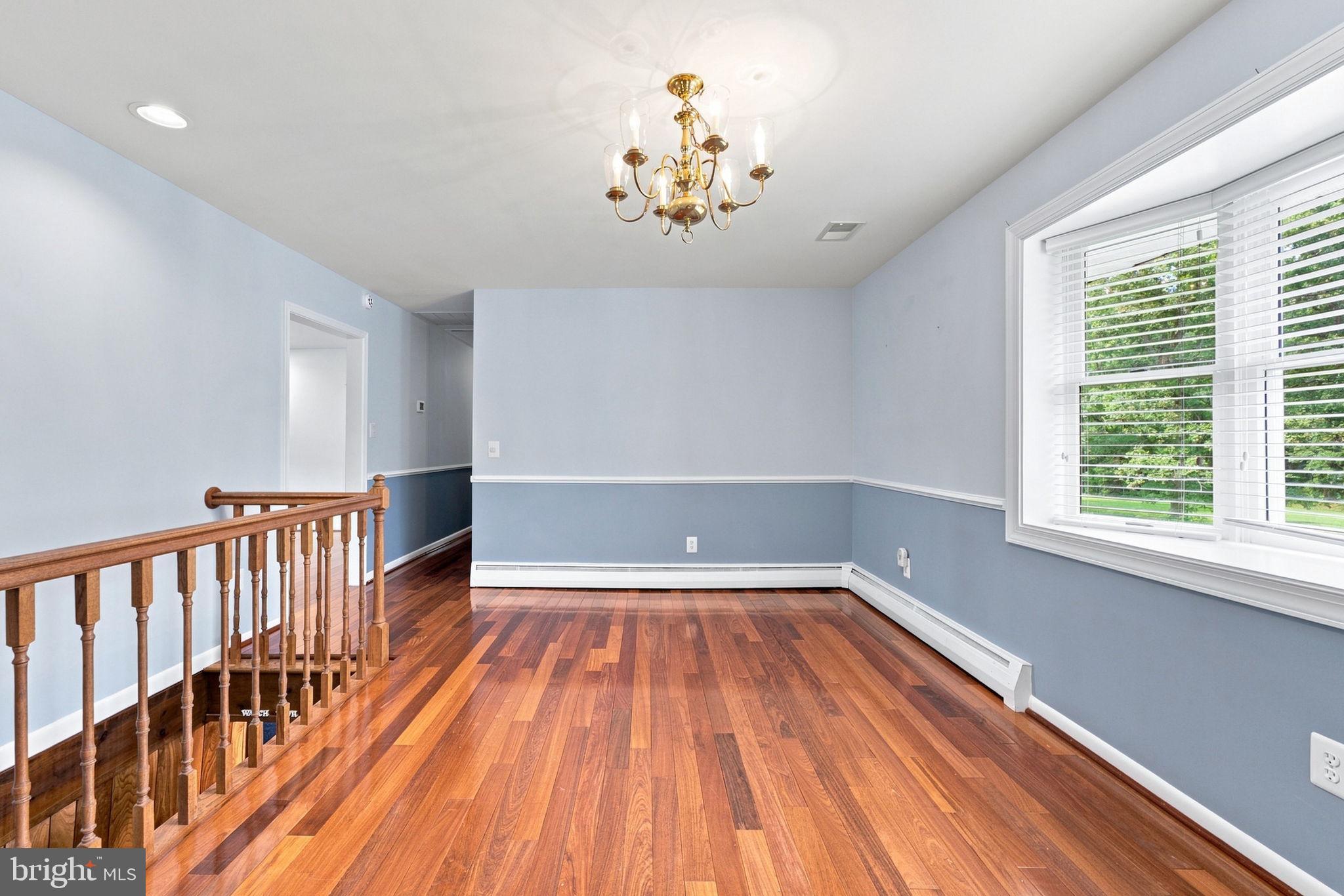 8216 GREENWICH ROAD