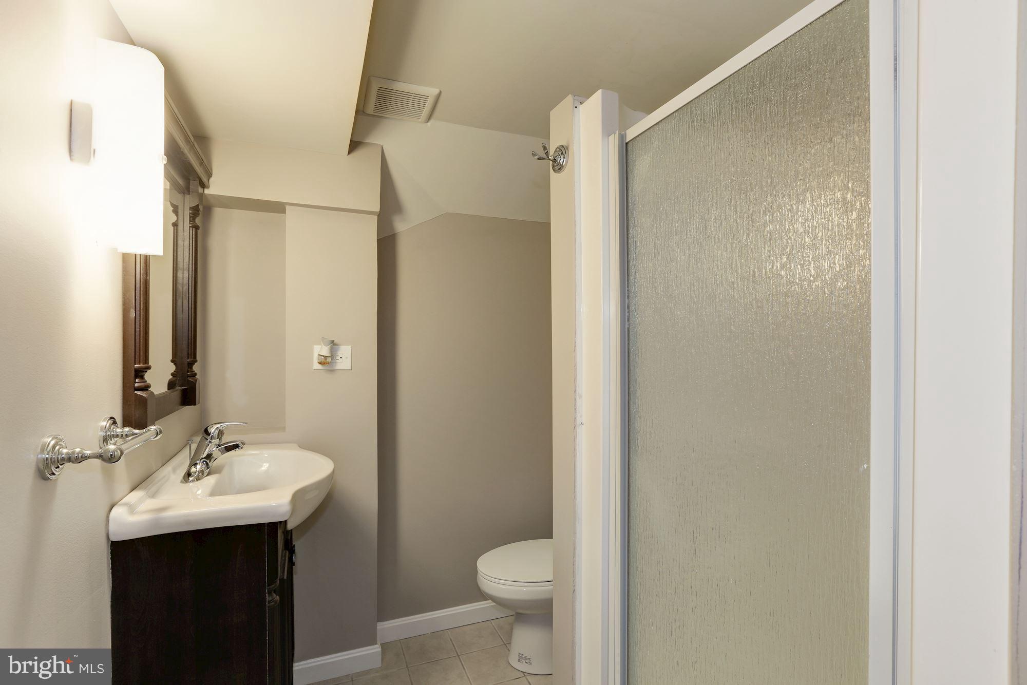 ADMIRAL HEIGHTS - Residential