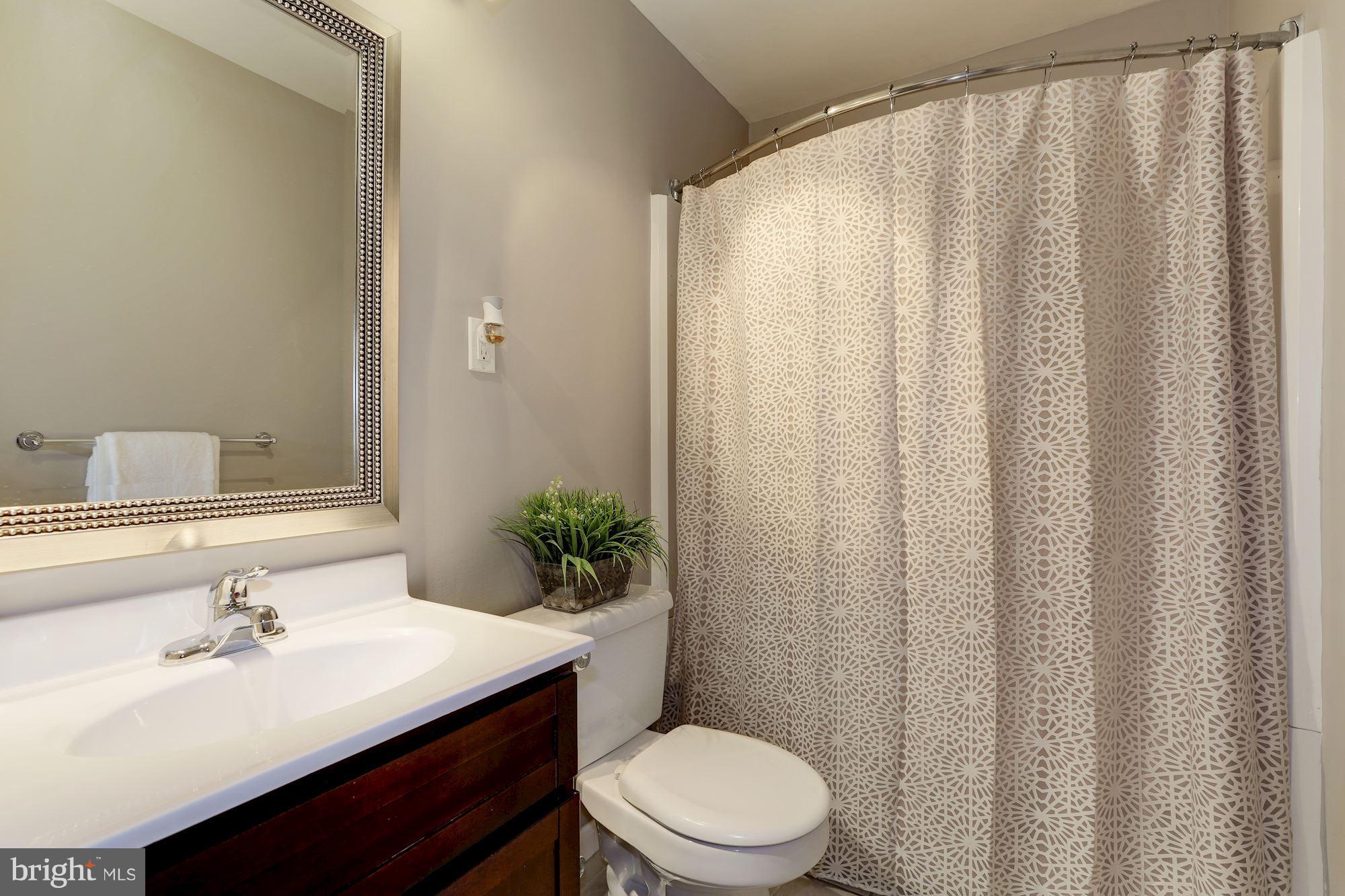 ADMIRAL HEIGHTS - Residential