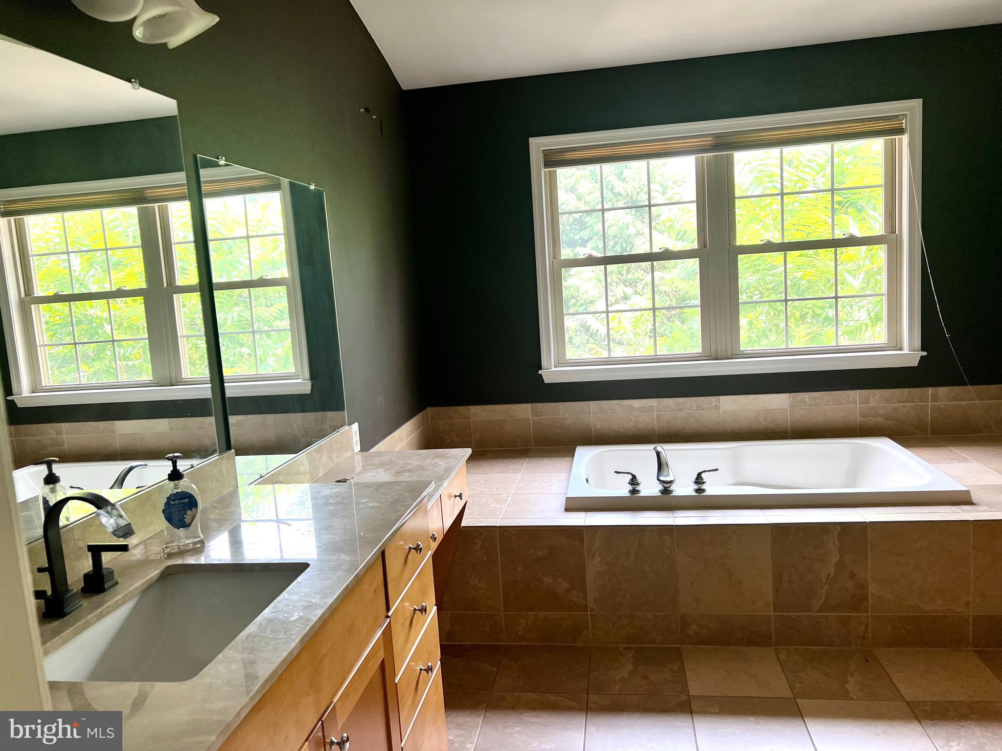 HILLCREST GLEN - Residential