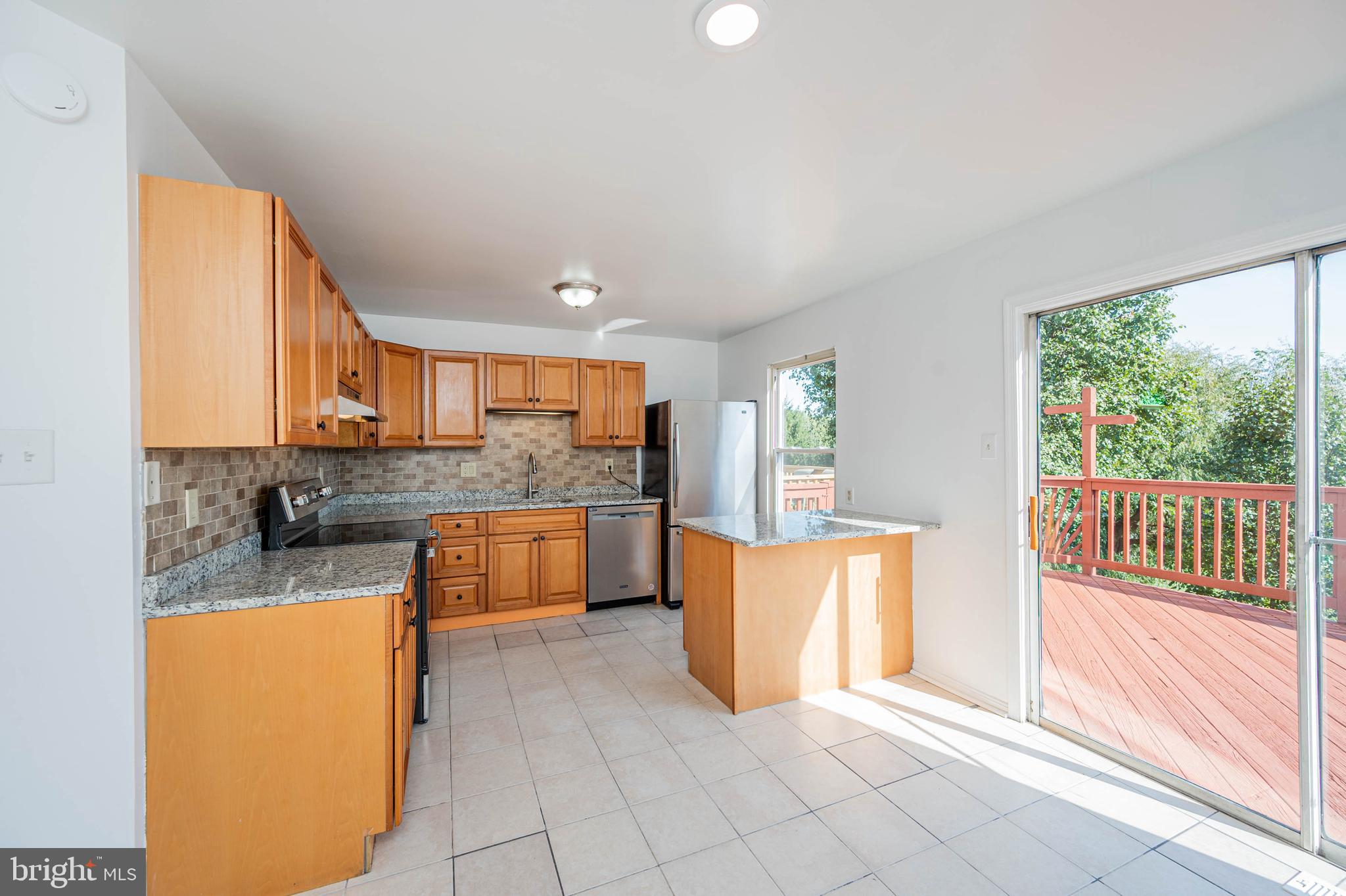 RIVER MILLS - Residential Lease