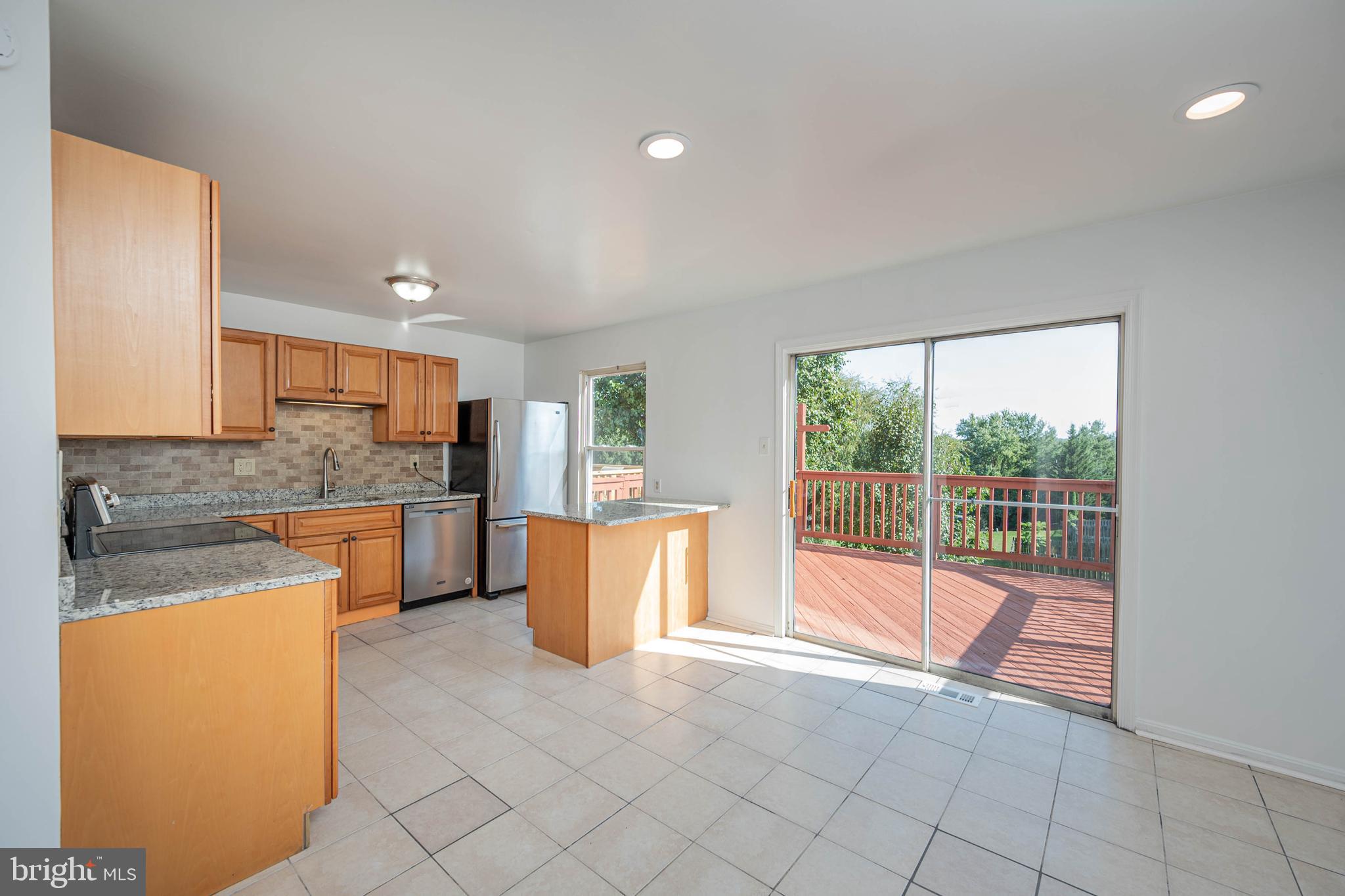 RIVER MILLS - Residential Lease