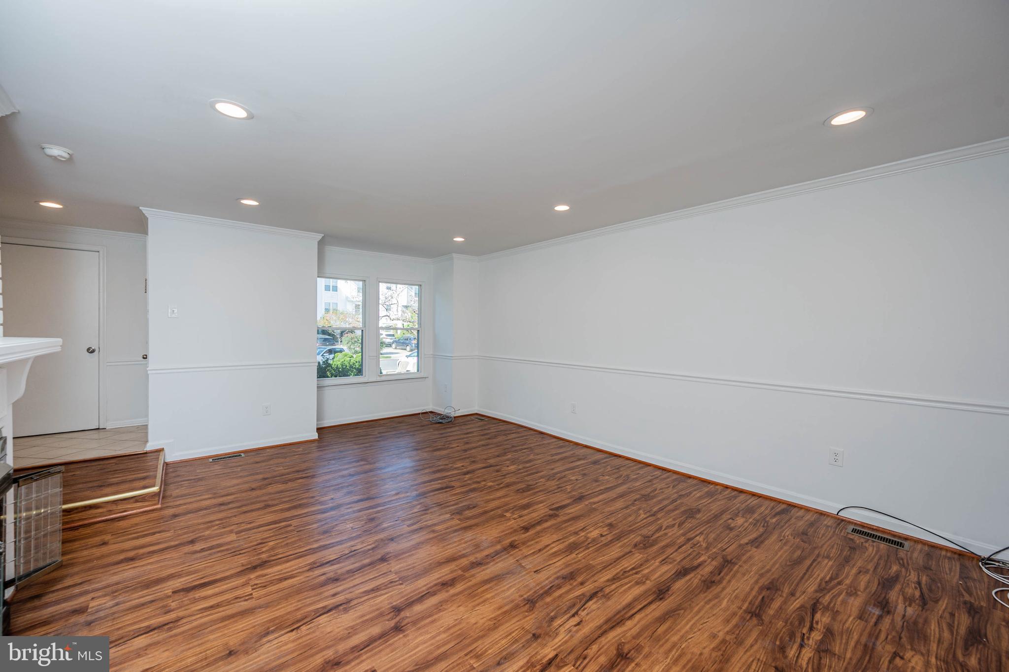 RIVER MILLS - Residential Lease