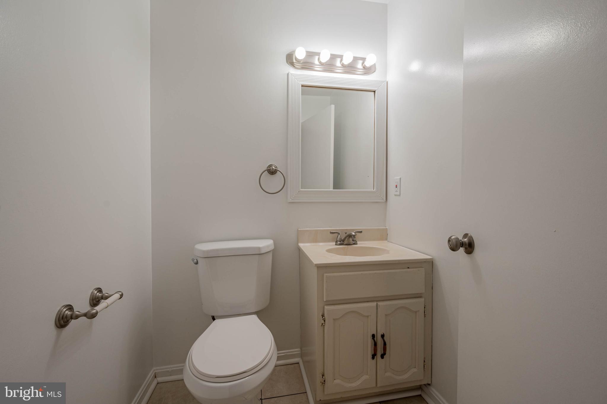 RIVER MILLS - Residential Lease