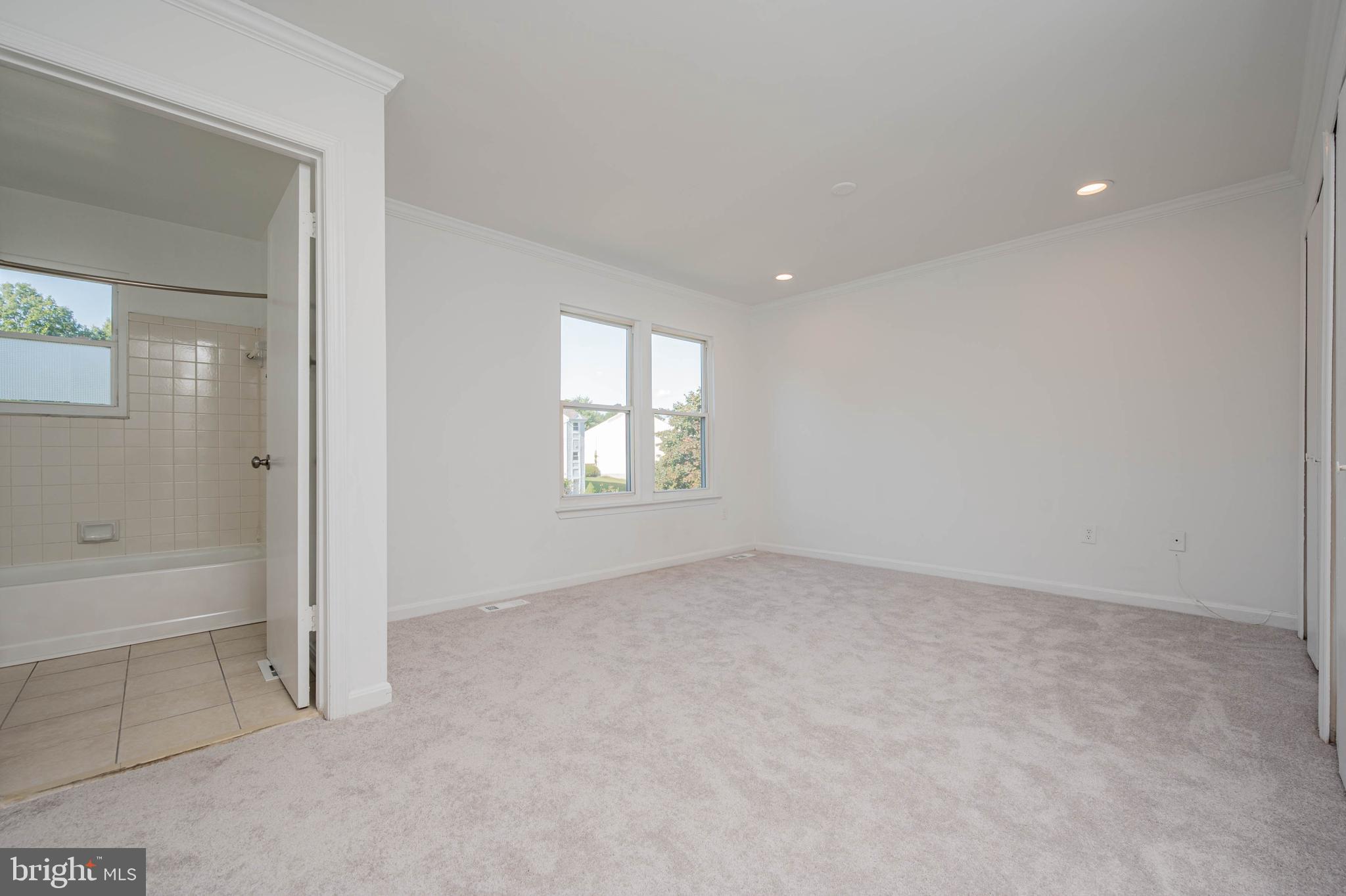 RIVER MILLS - Residential Lease