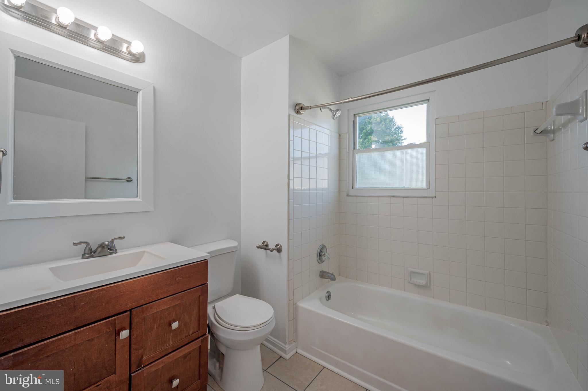 RIVER MILLS - Residential Lease