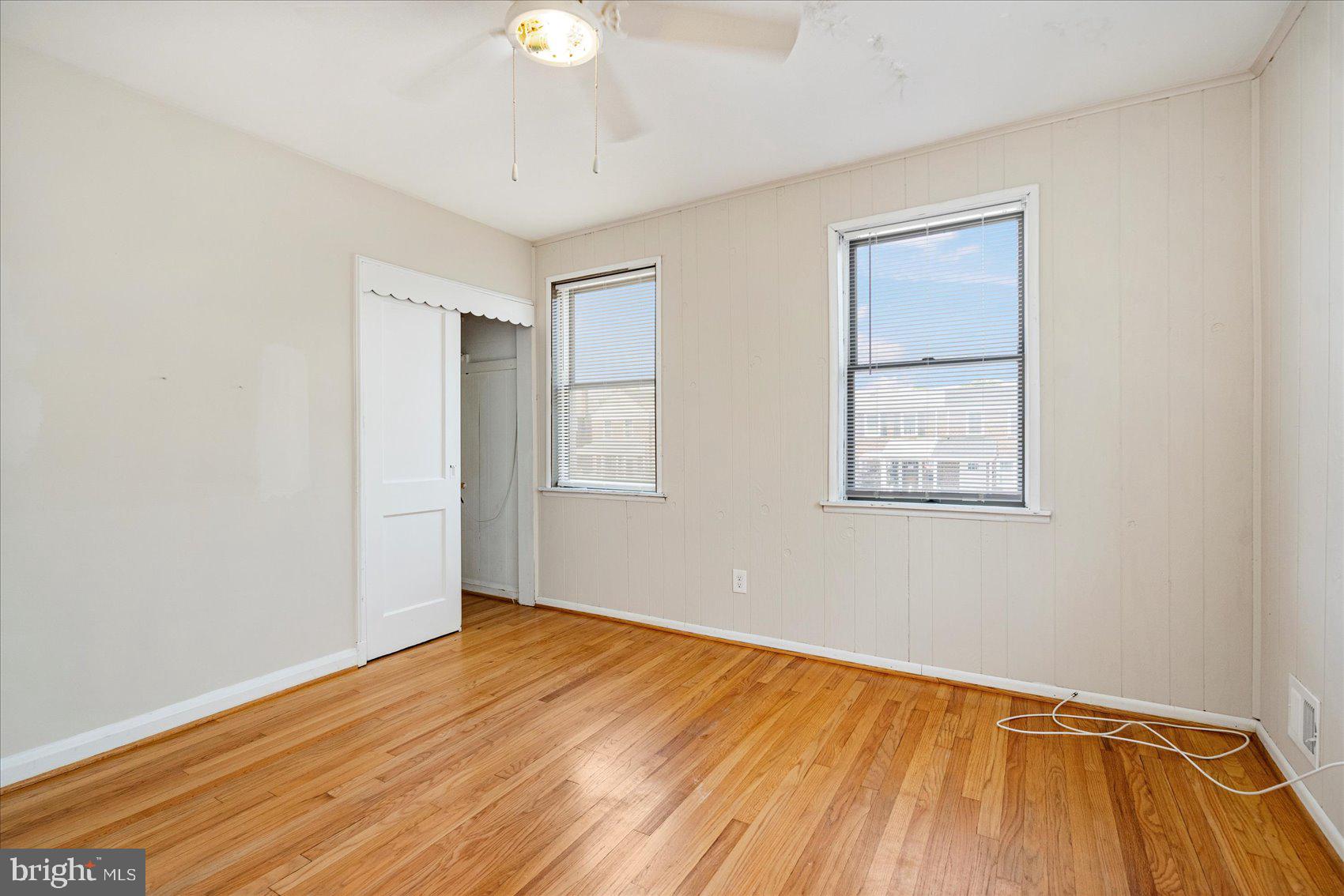 BEVERLY HILLS - Residential Lease