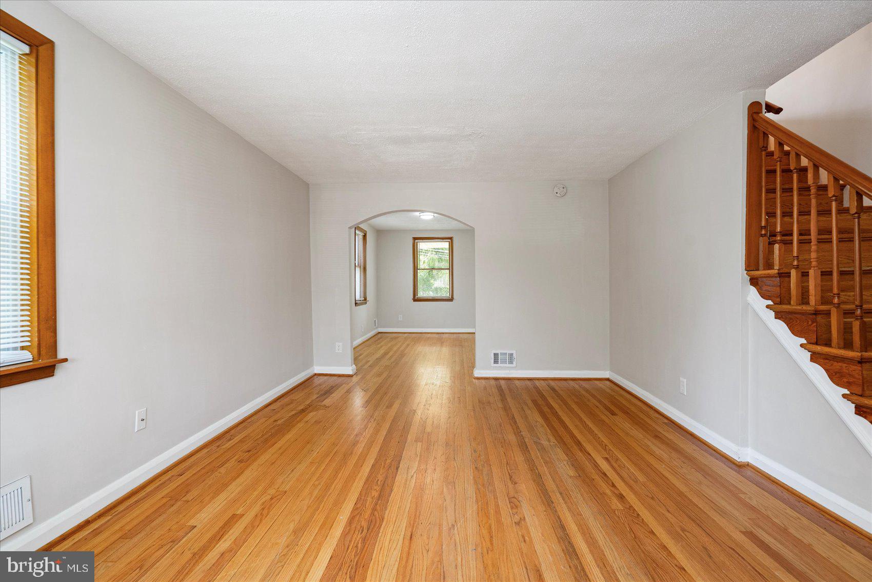 BEVERLY HILLS - Residential Lease