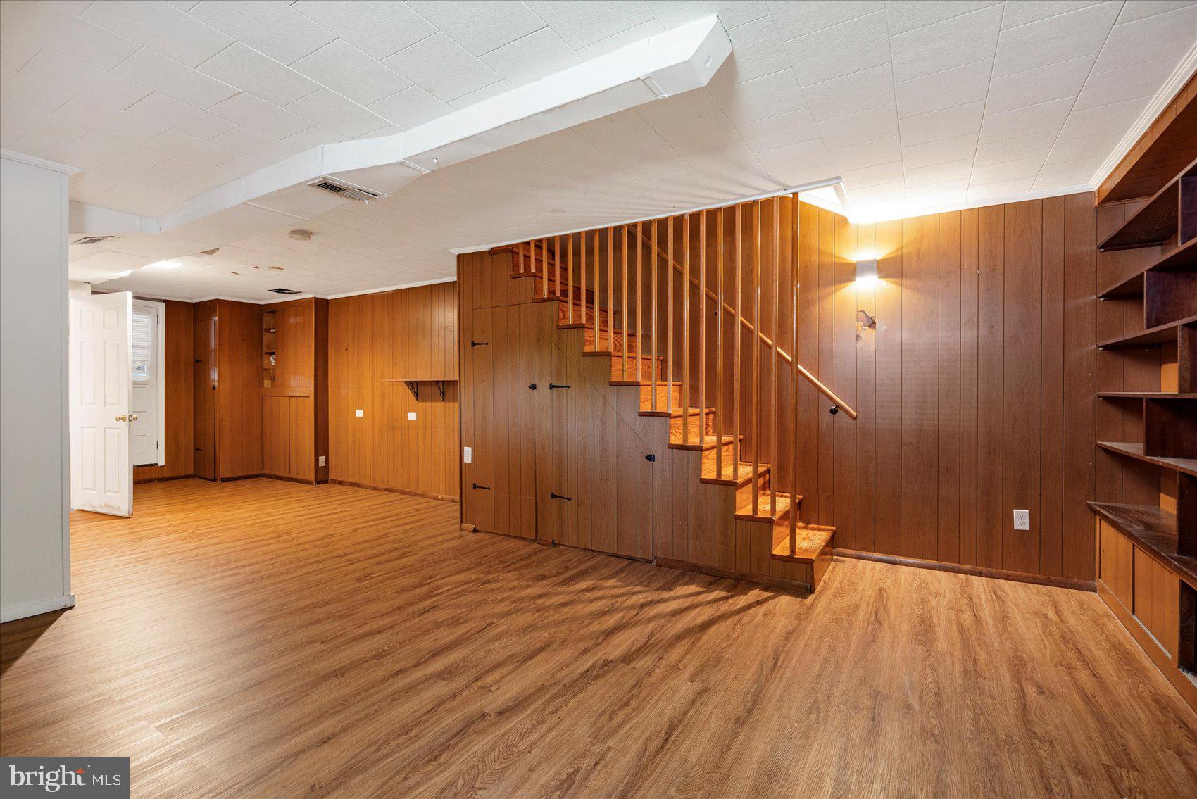 BEVERLY HILLS - Residential Lease