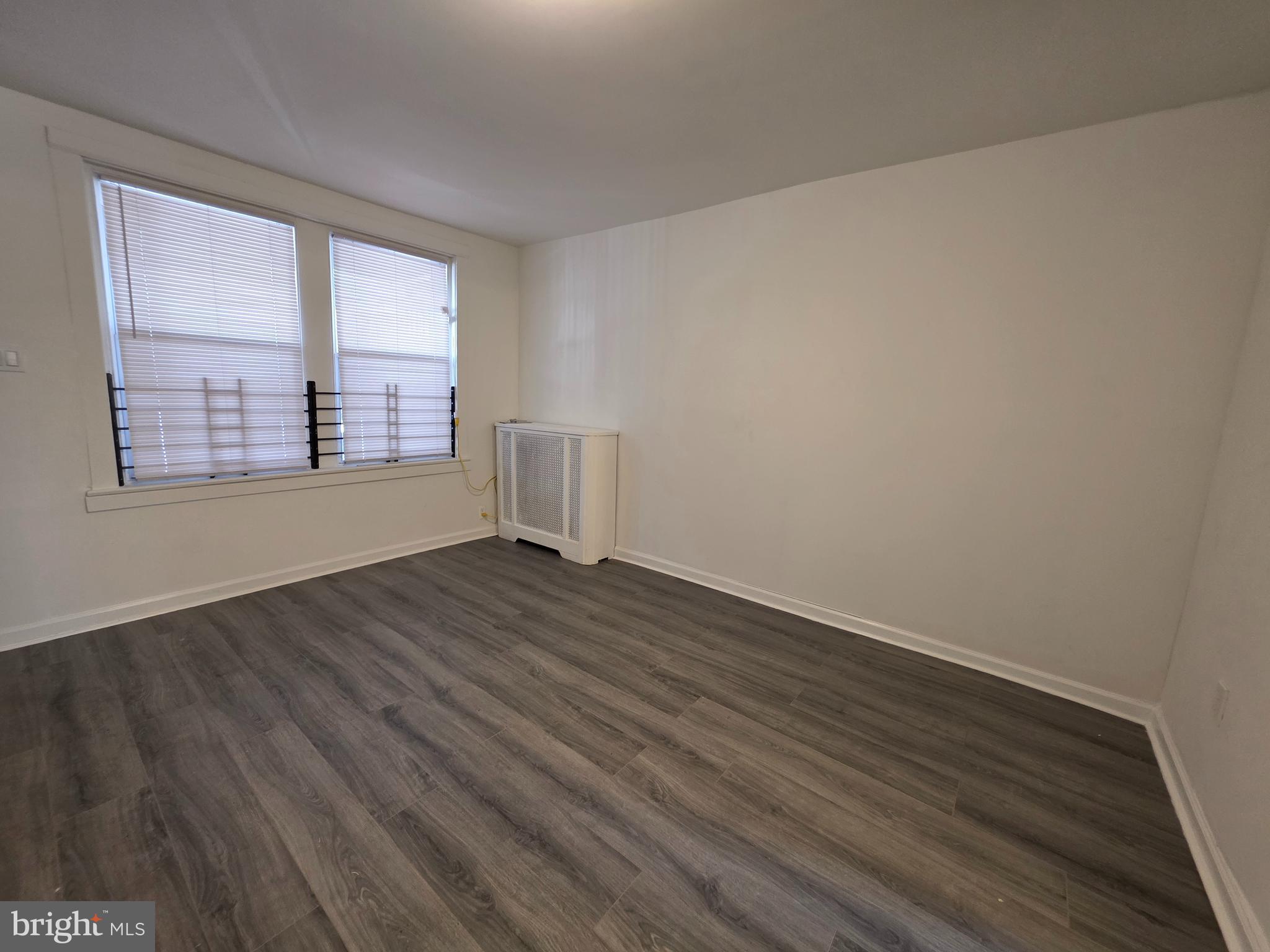 WEST OAK LANE - Residential