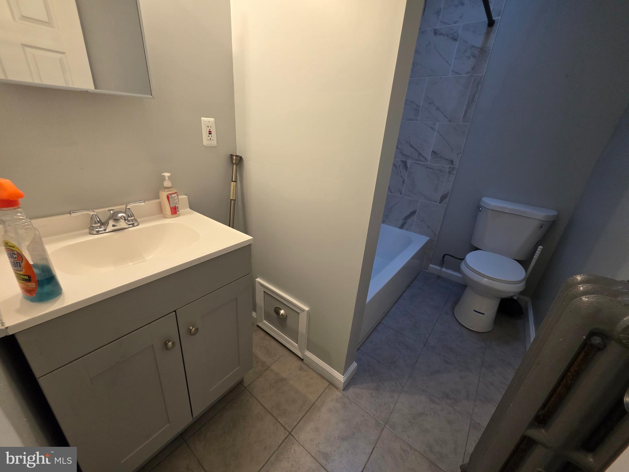 WEST OAK LANE - Residential