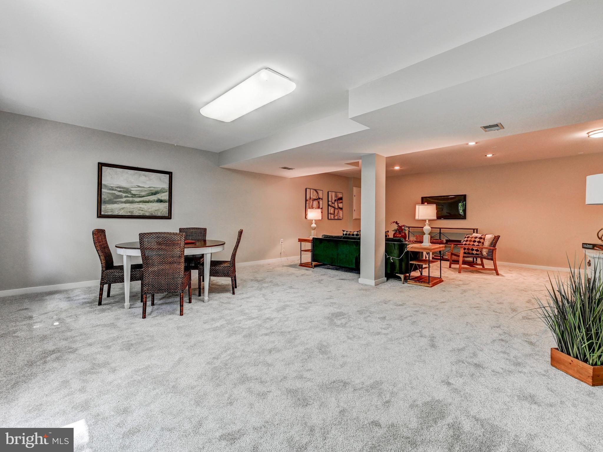 GRAY ROCK FARM - Residential