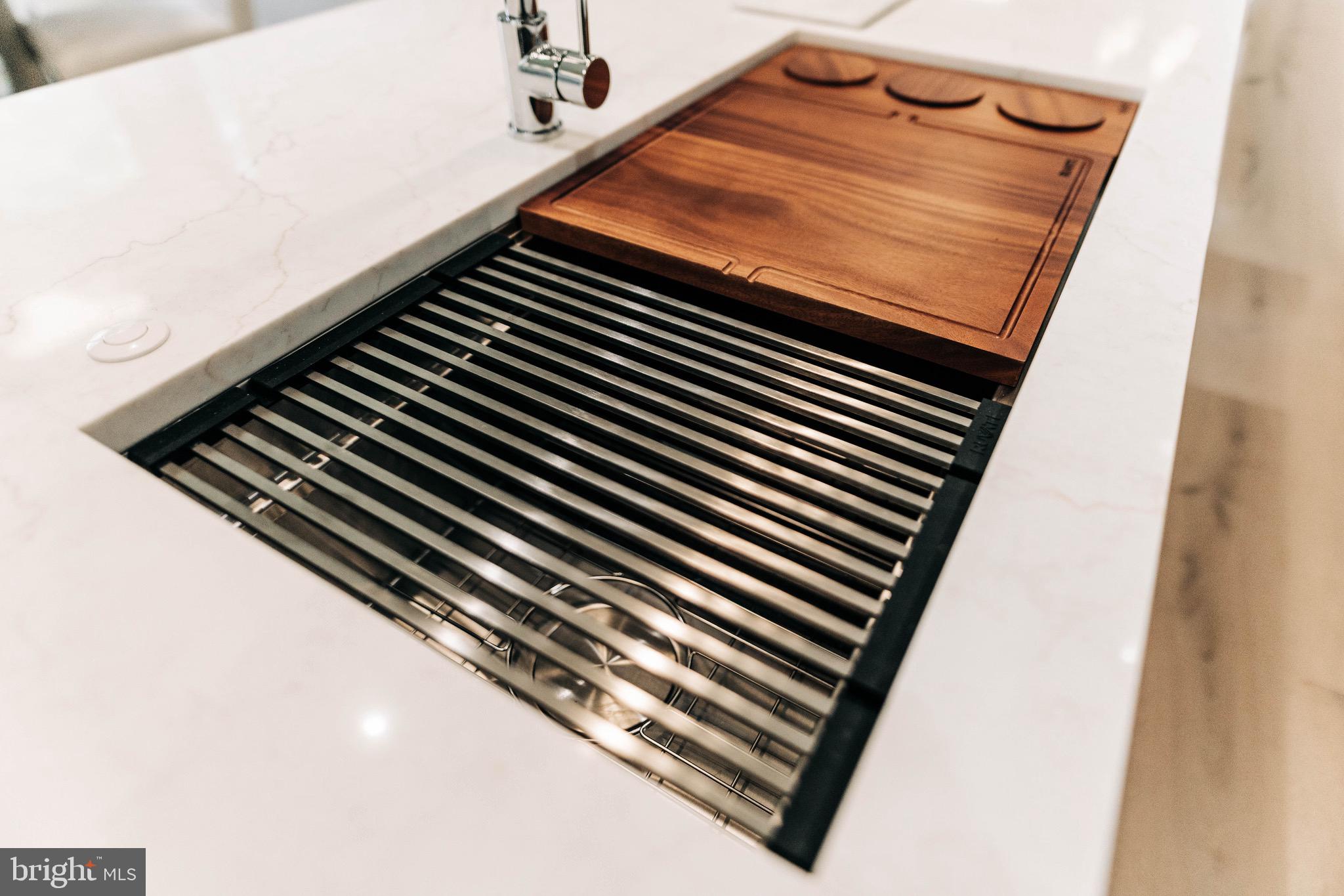 ELLISON HEIGHTS - Residential