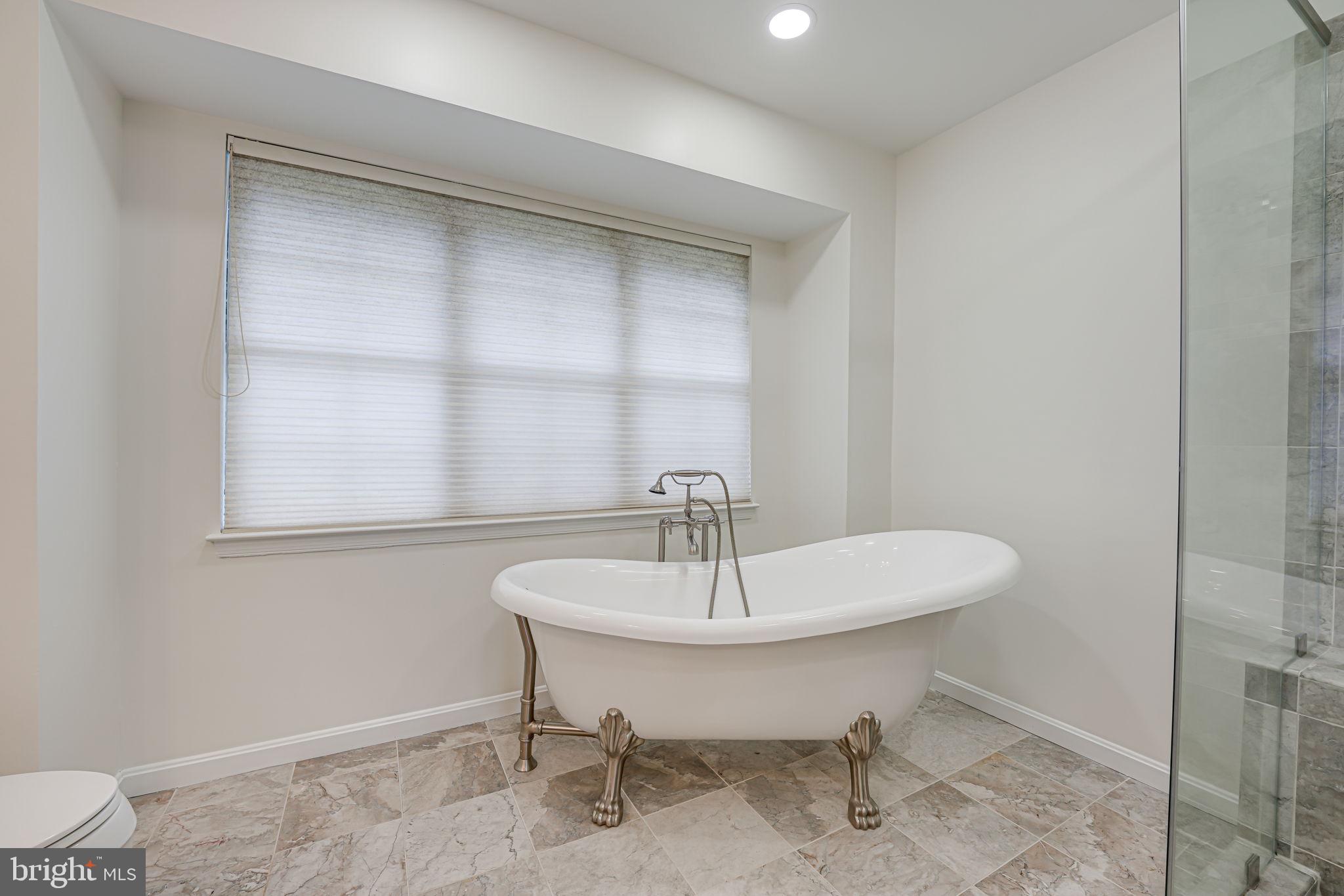 STRATFORD GLEN - Residential