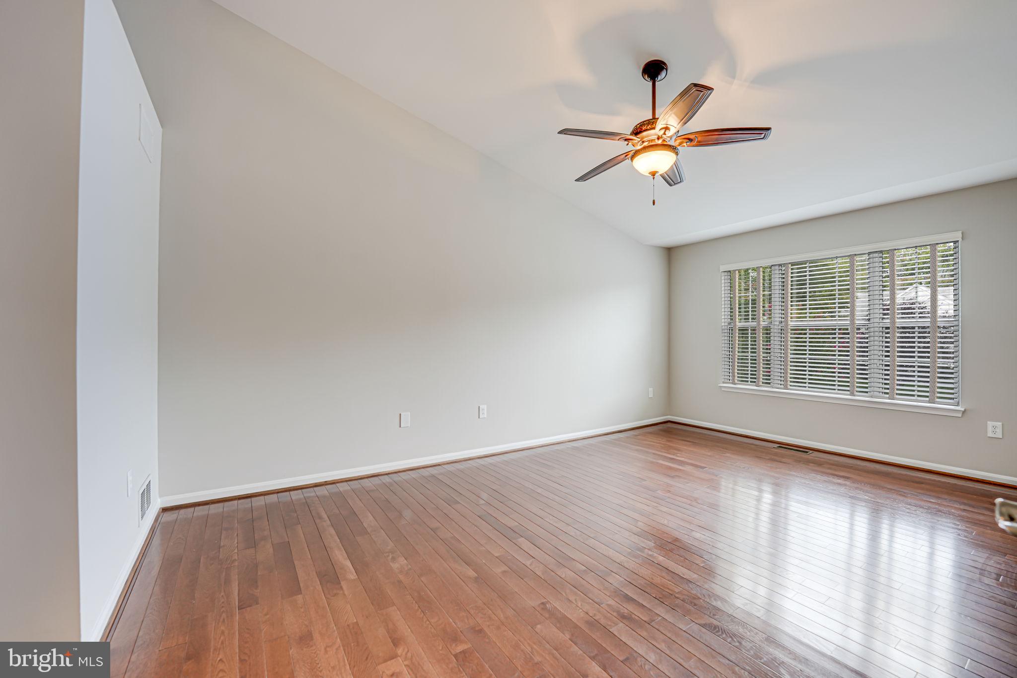 STRATFORD GLEN - Residential