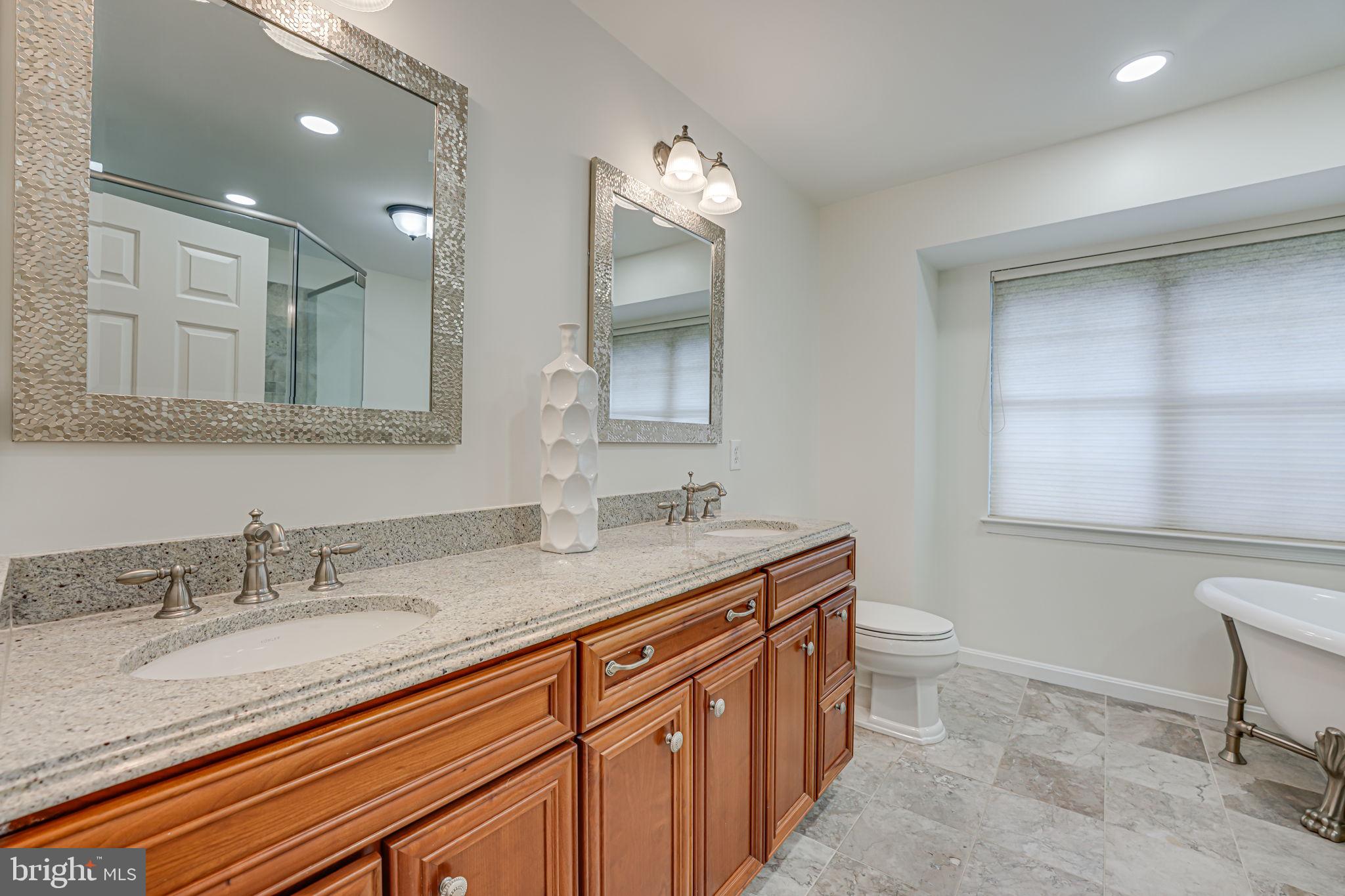 STRATFORD GLEN - Residential