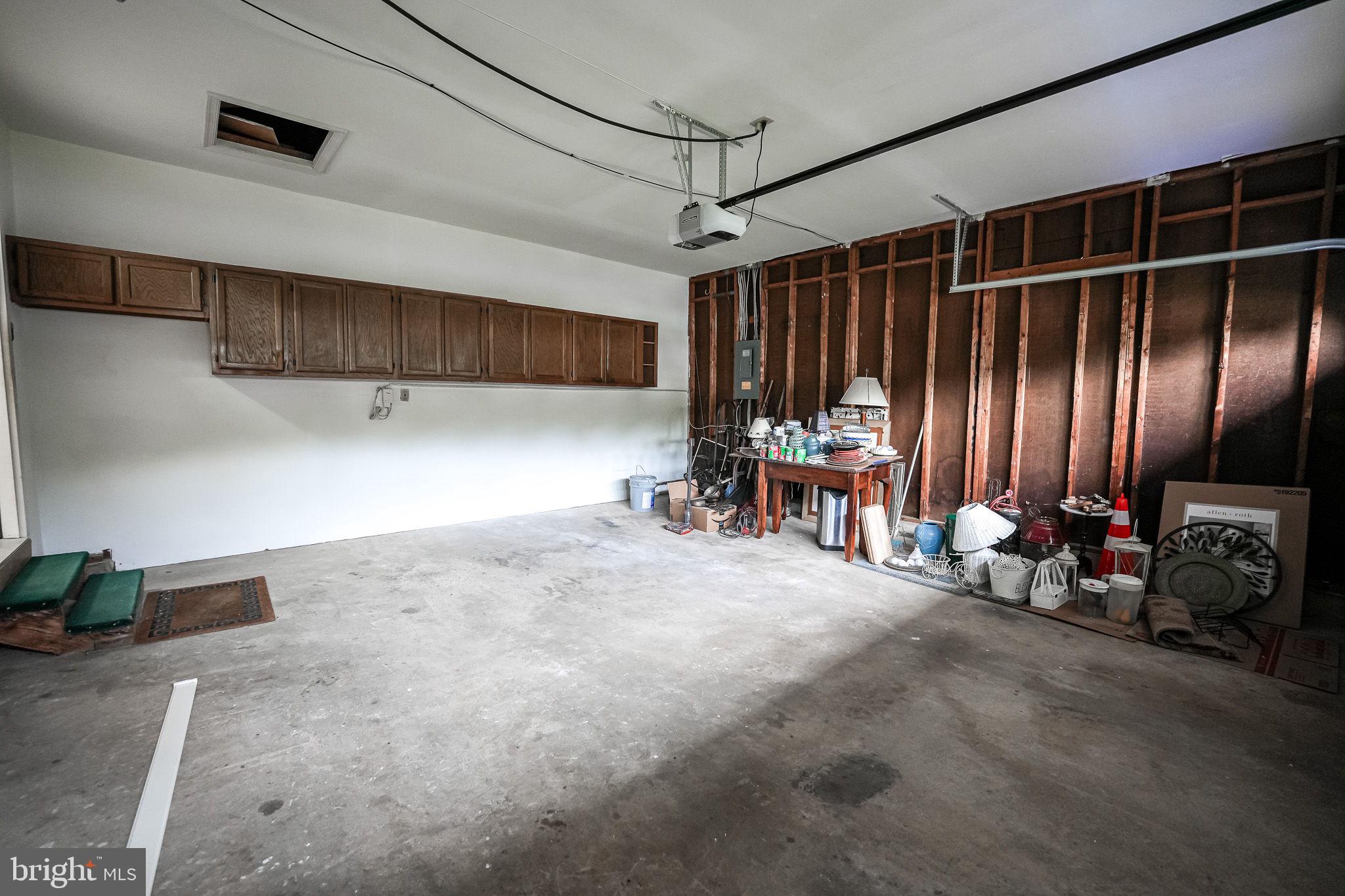 STRATFORD GLEN - Residential